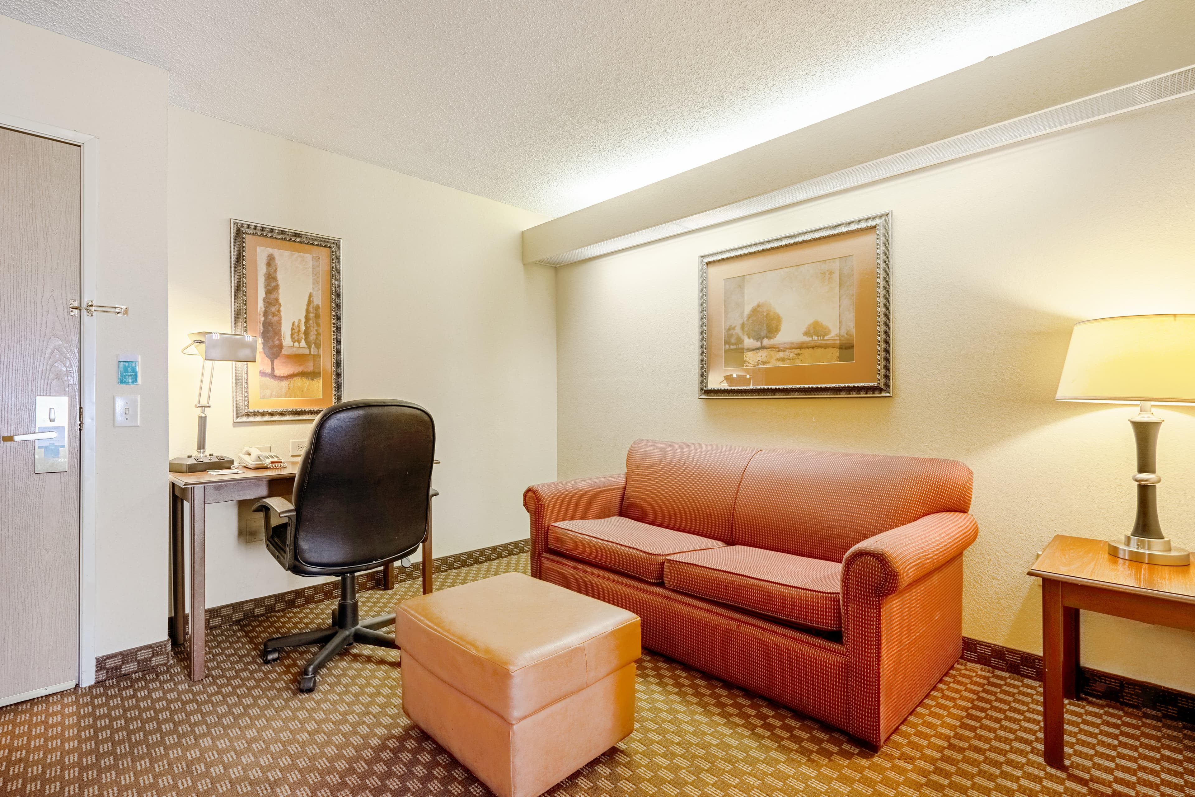 Quality Suites San Antonio Northeast — 10