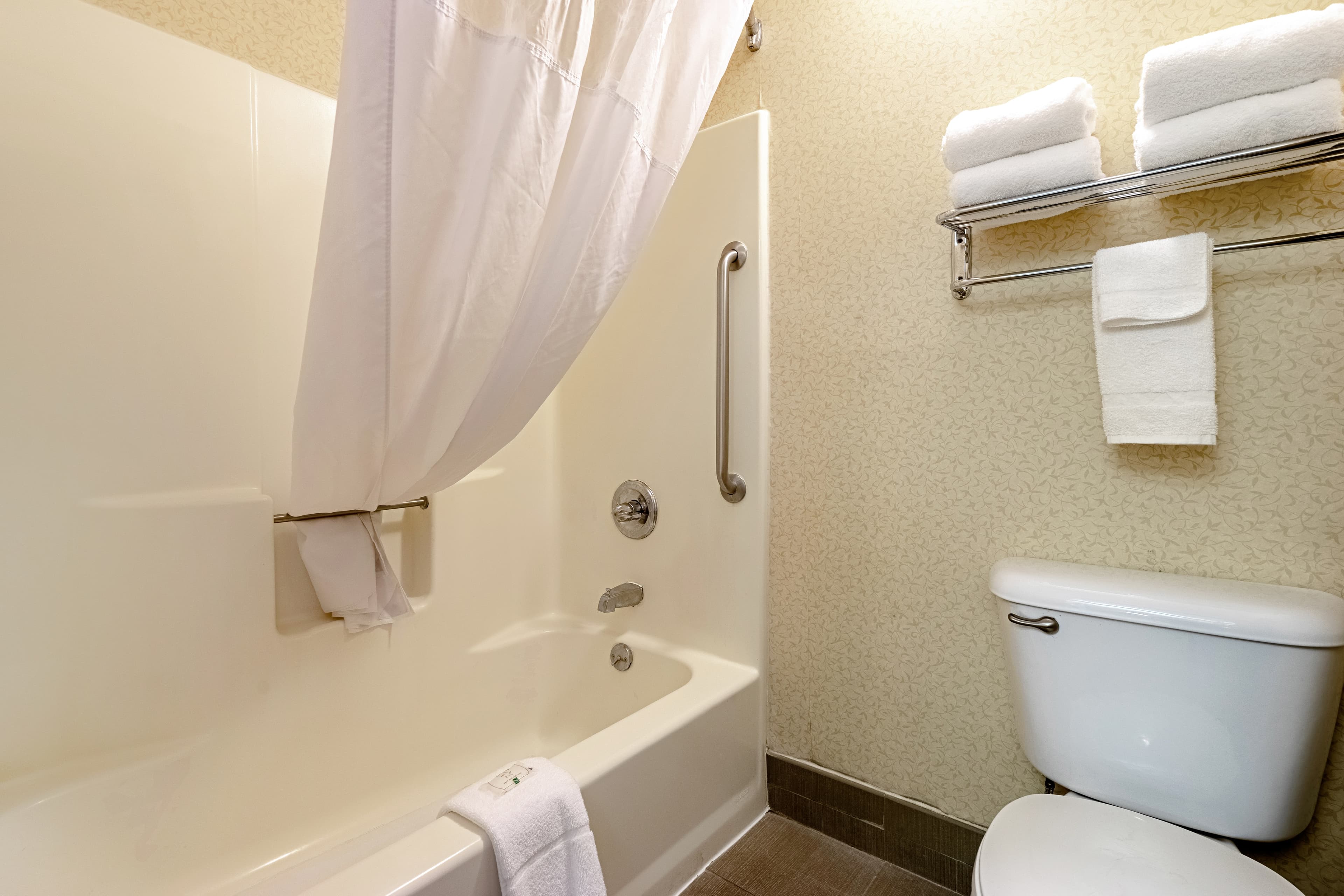 Quality Suites San Antonio Northeast — 25