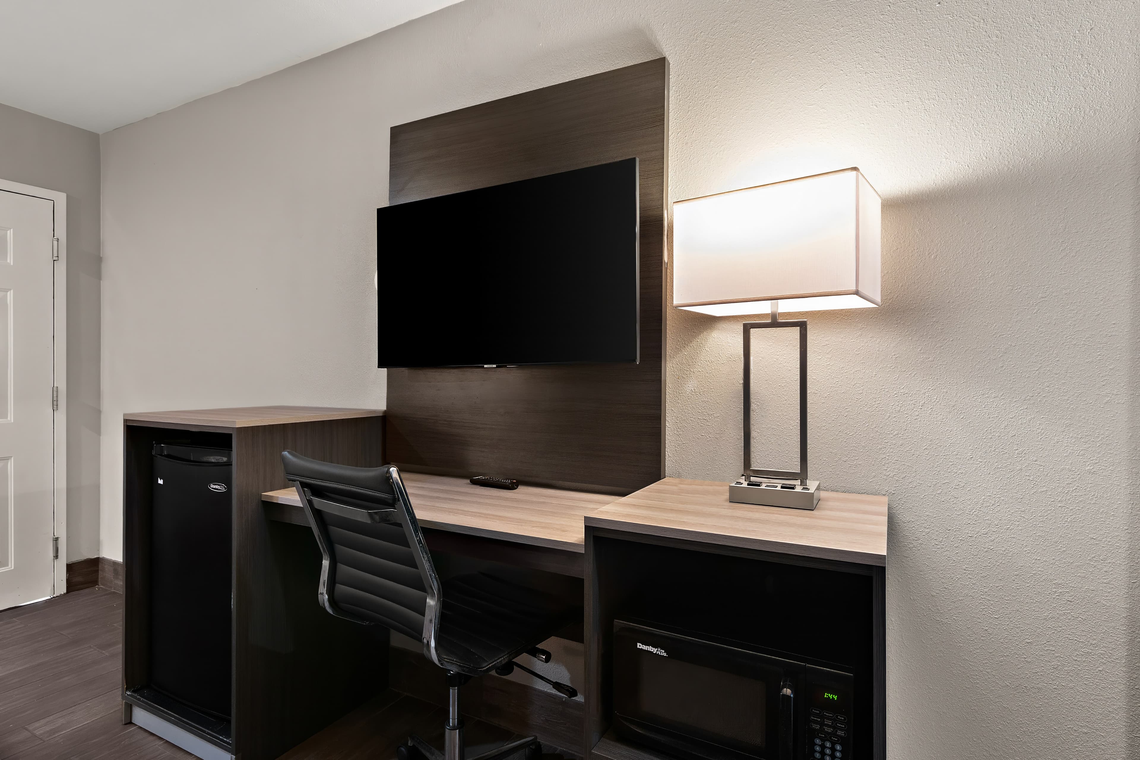 Econo Lodge Inn & Suites Laredo - Nuevo Laredo — 7