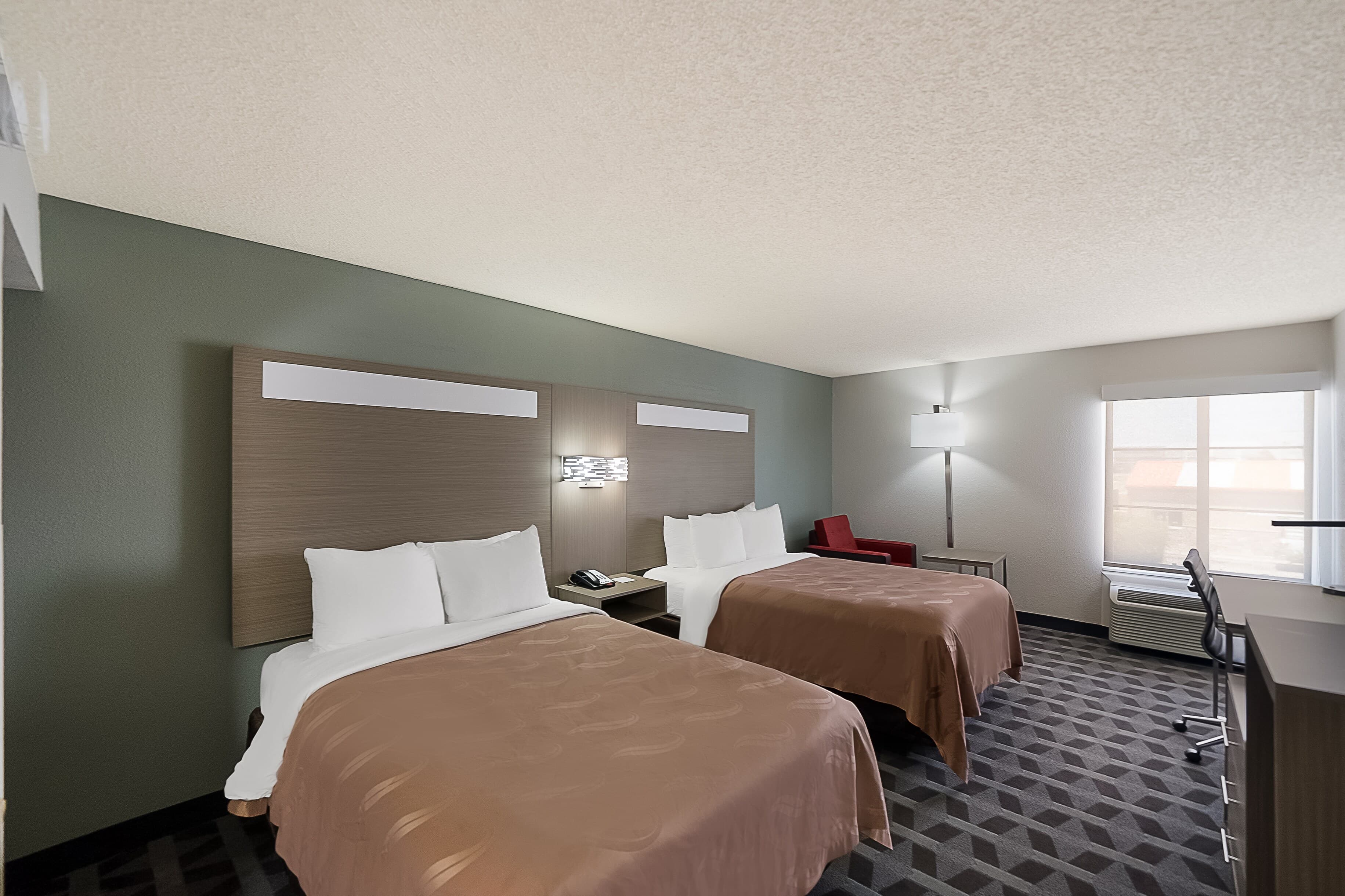 Quality Inn & Suites Irving DFW Airport South - Image 3