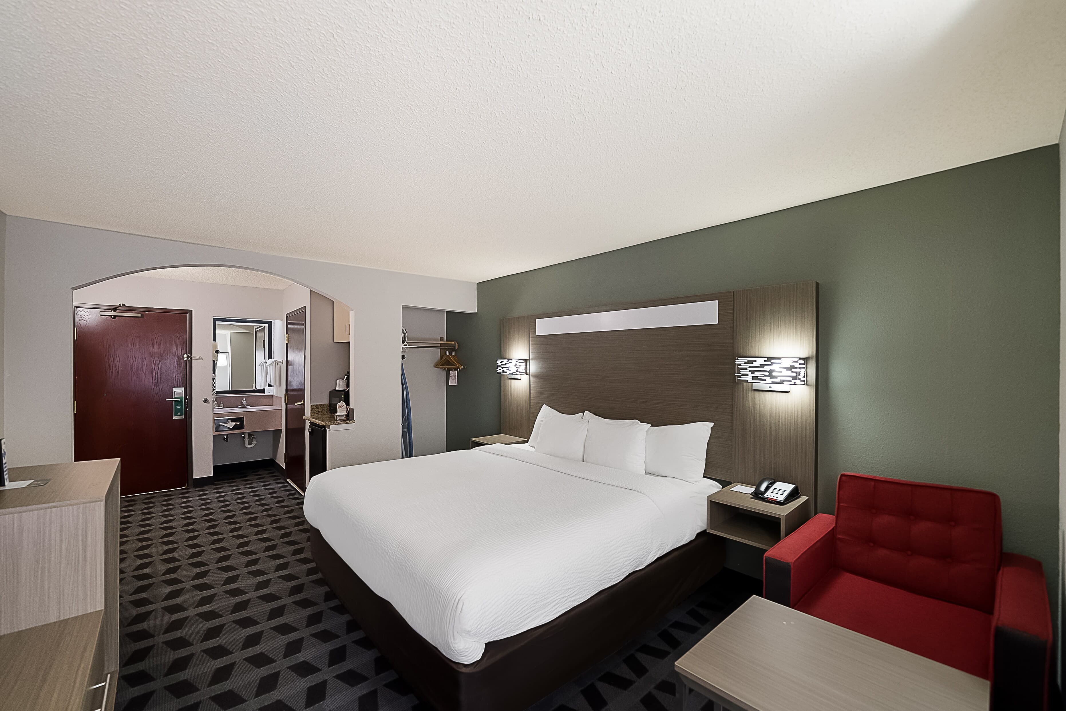 Quality Inn & Suites Irving DFW Airport South — 13