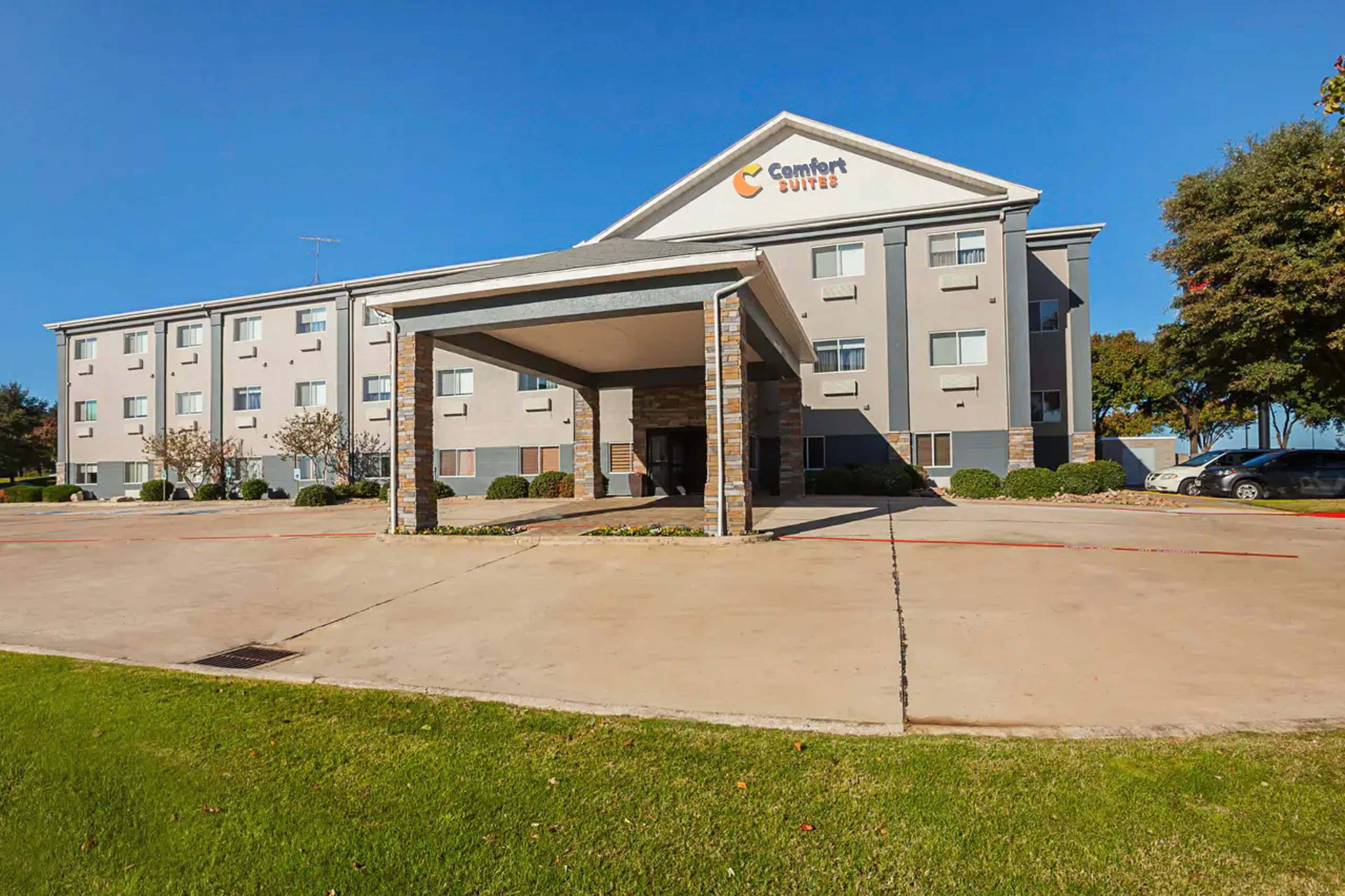 Comfort Suites Lewisville - Dallas - Image 1