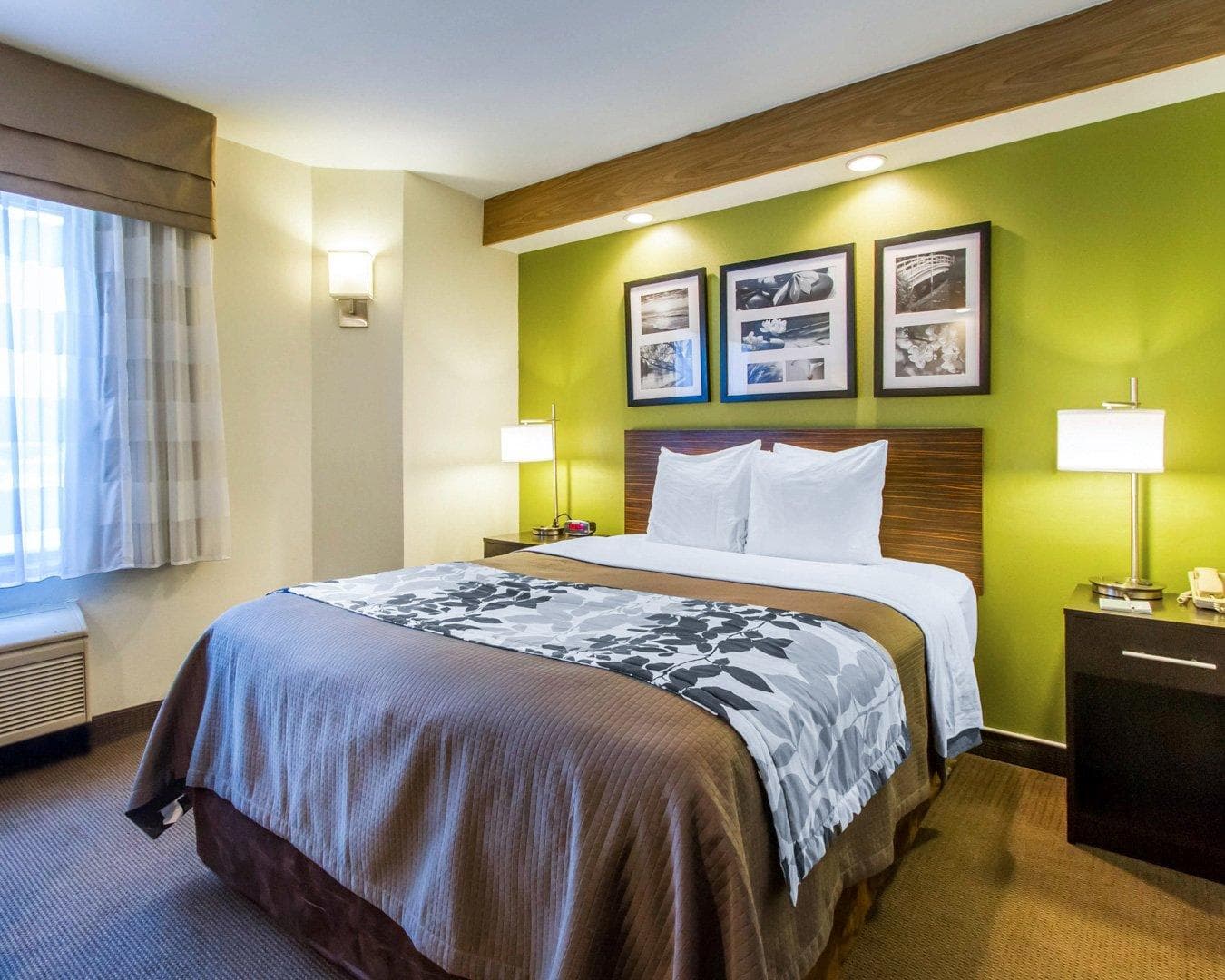 Econo Lodge Amarillo East — 7