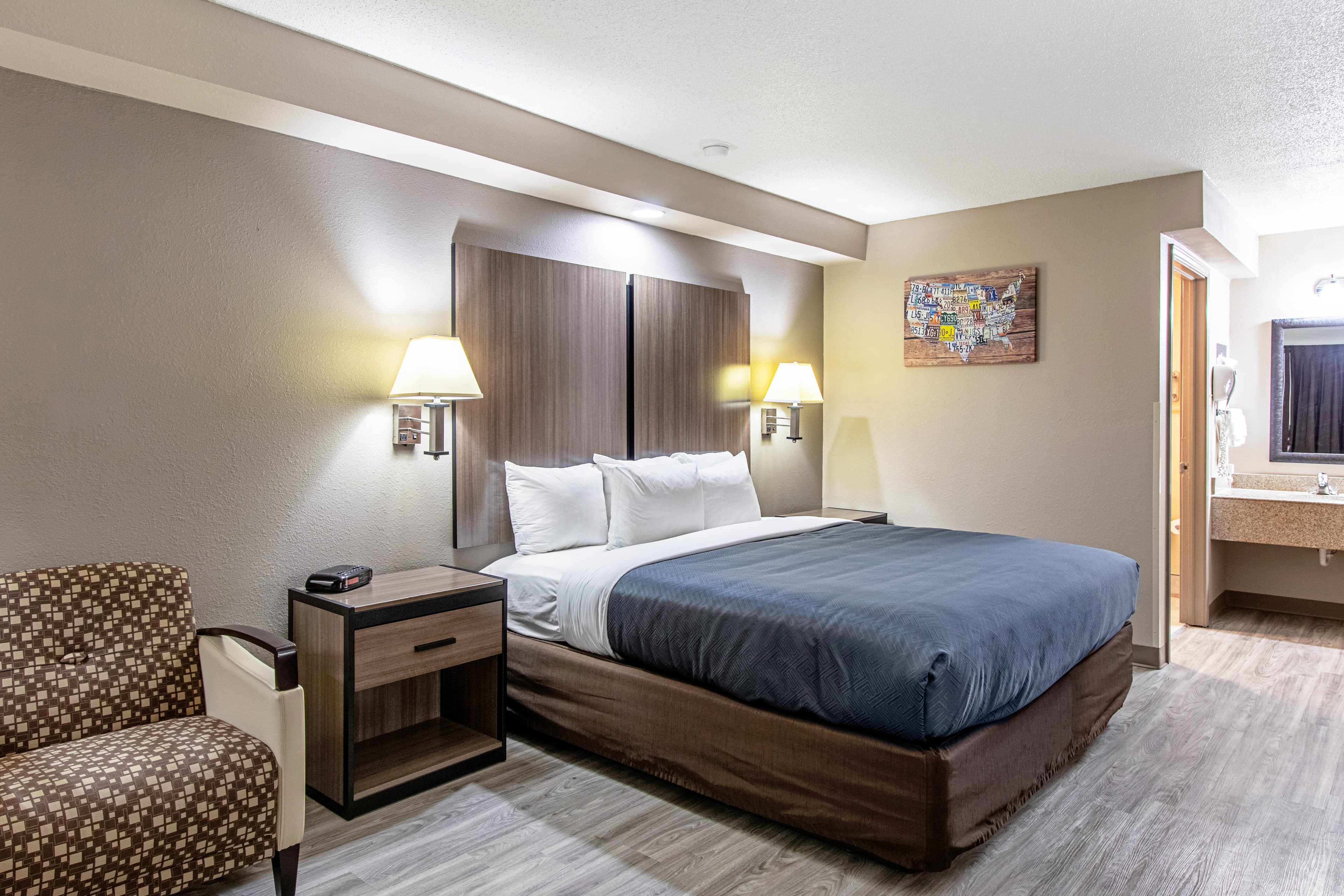 Econo Lodge Kingsville - Image 1