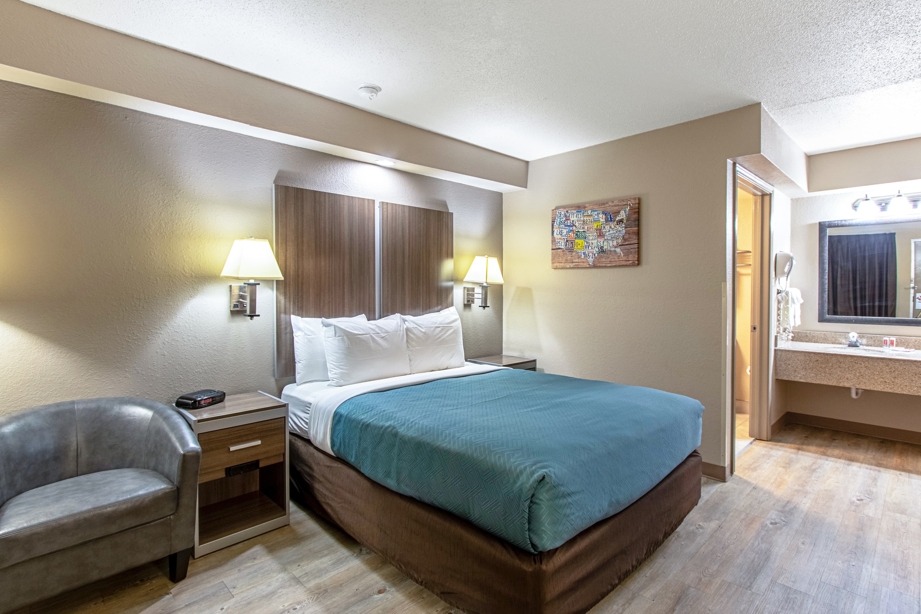 Econo Lodge Kingsville — 18