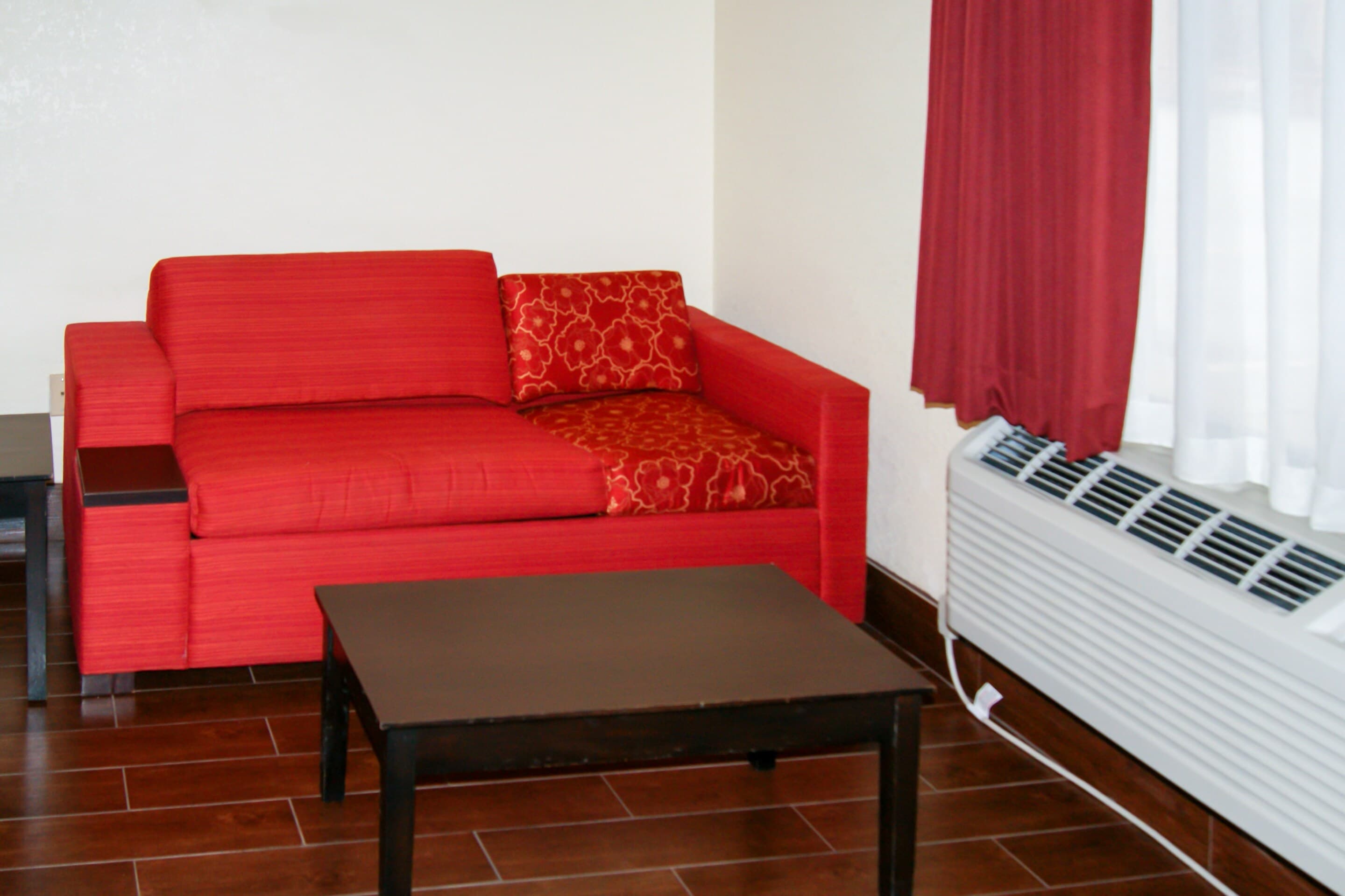 Econo Lodge Inn & Suites West - Energy Corridor — 18