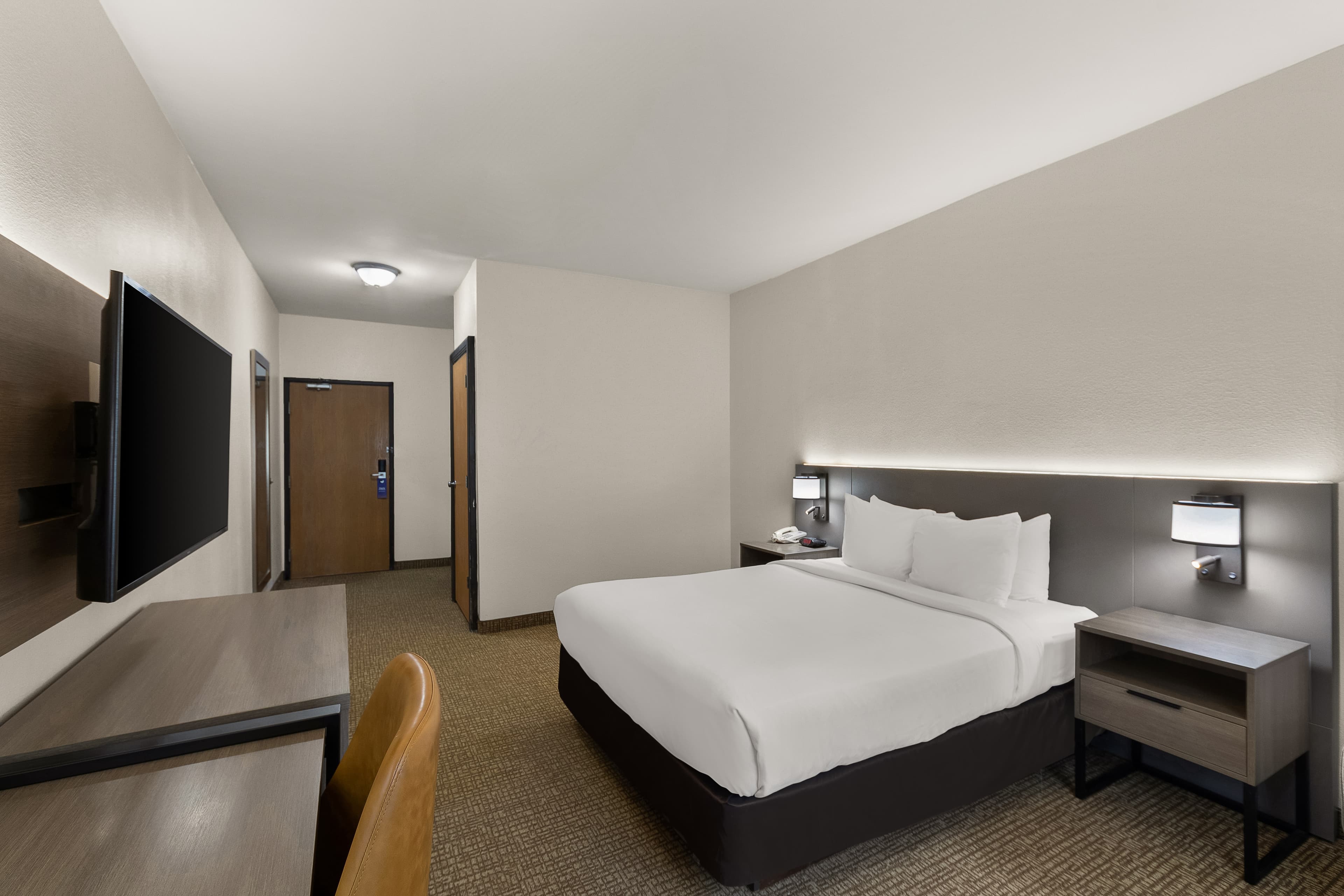 Comfort Inn & Suites Austin North Loop — 4