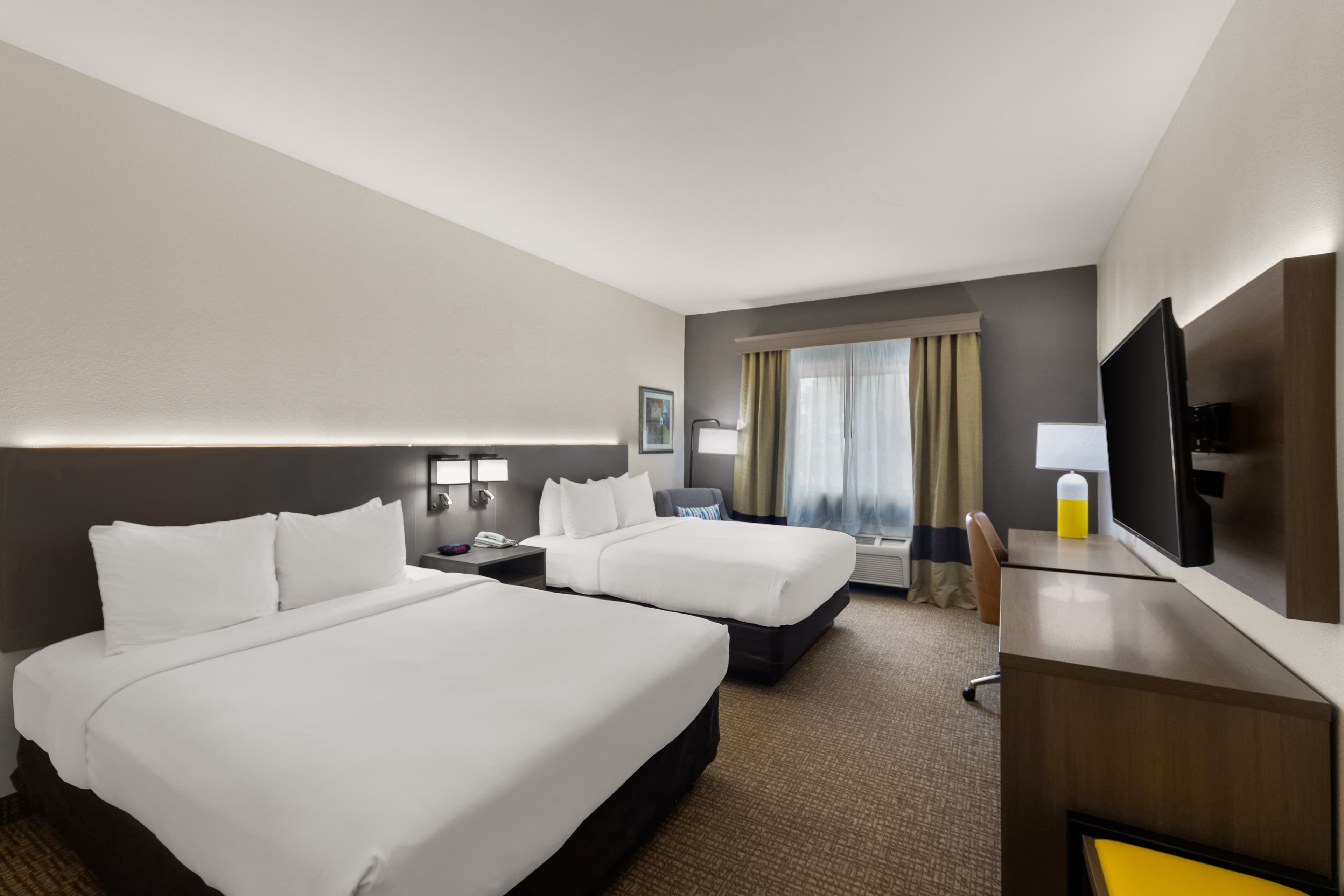 Comfort Inn & Suites Austin North Loop — 14