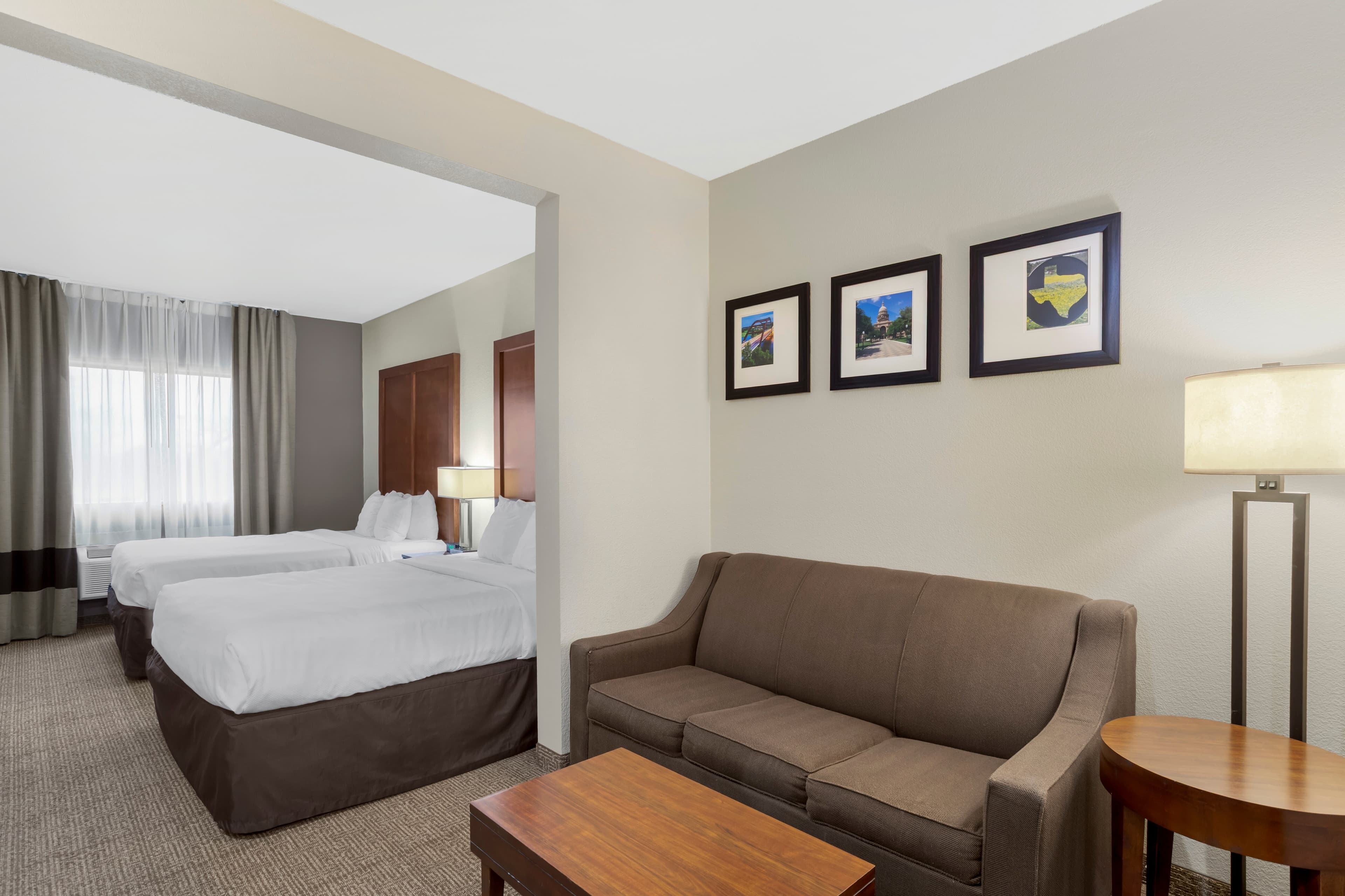 Comfort Suites Brenham — 15