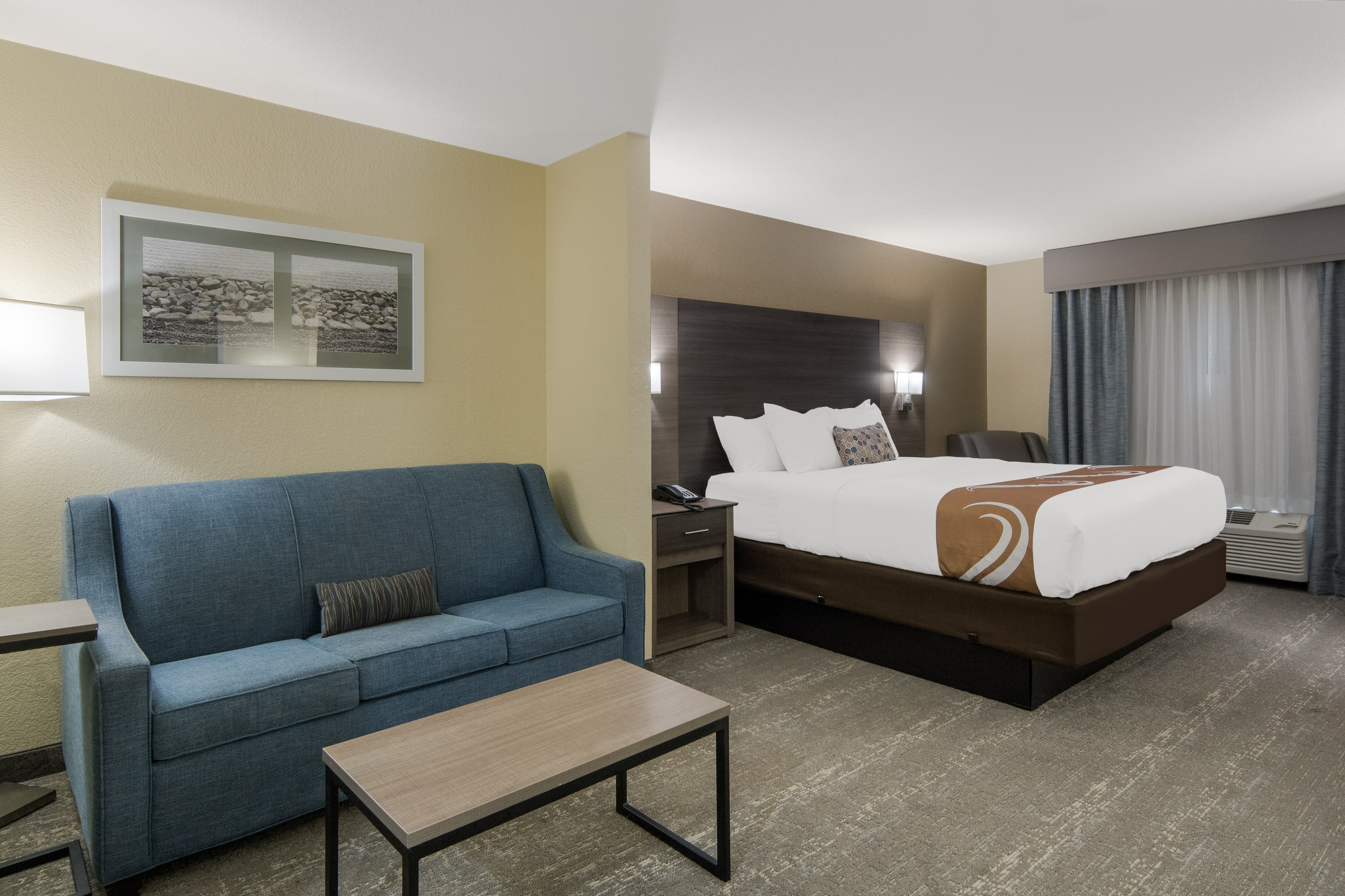 Quality Inn & Suites Roanoke - Fort Worth North — 18