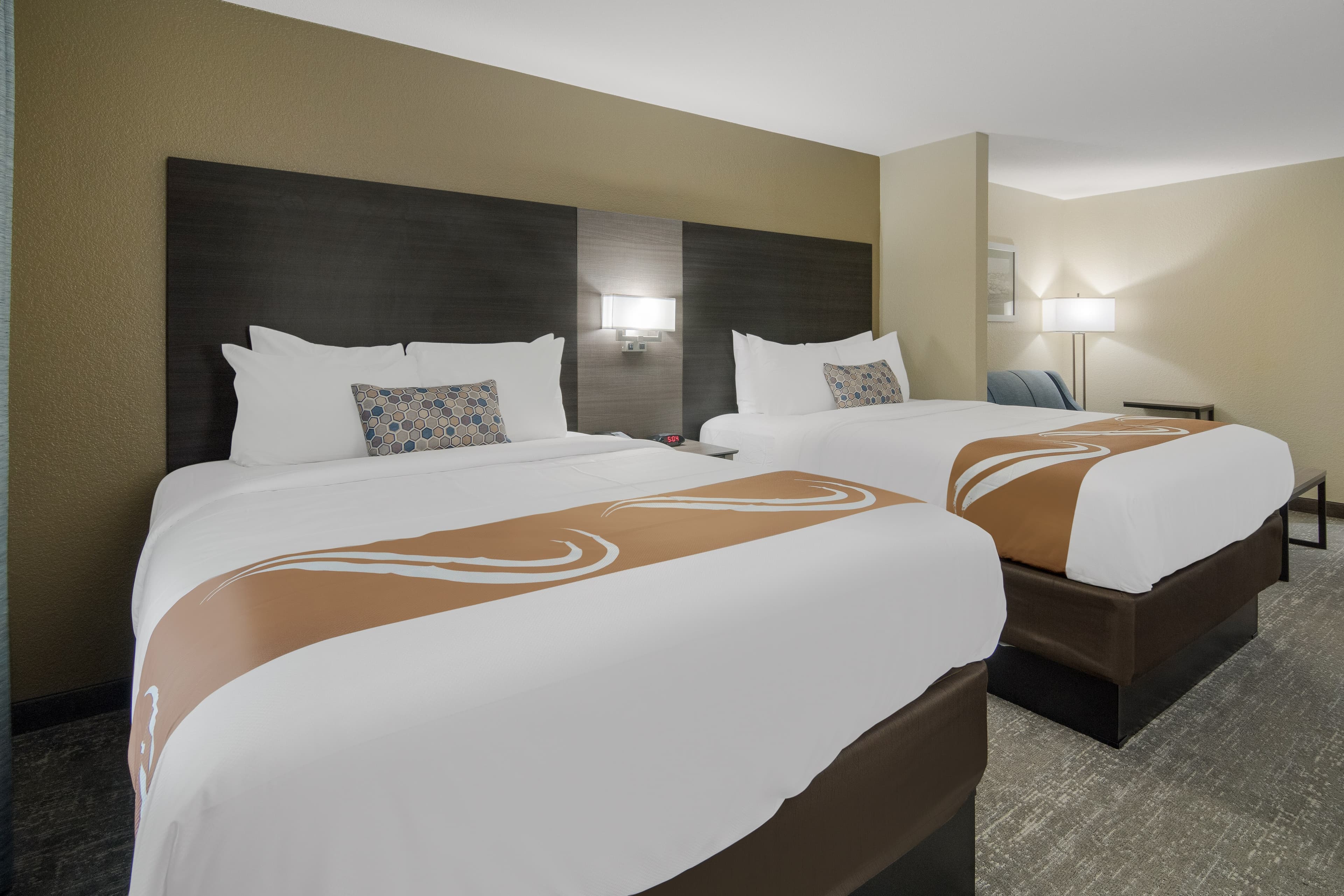 Quality Inn & Suites Roanoke - Fort Worth North — 33