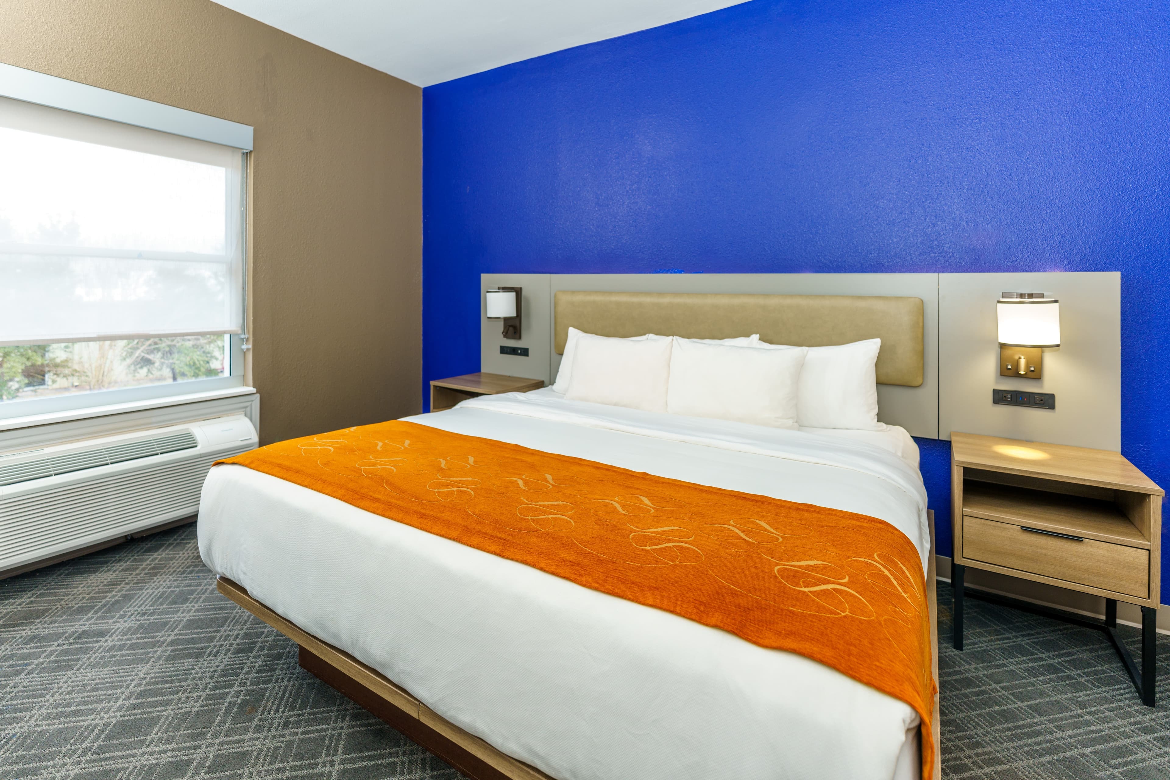 Comfort Suites University Drive — 20
