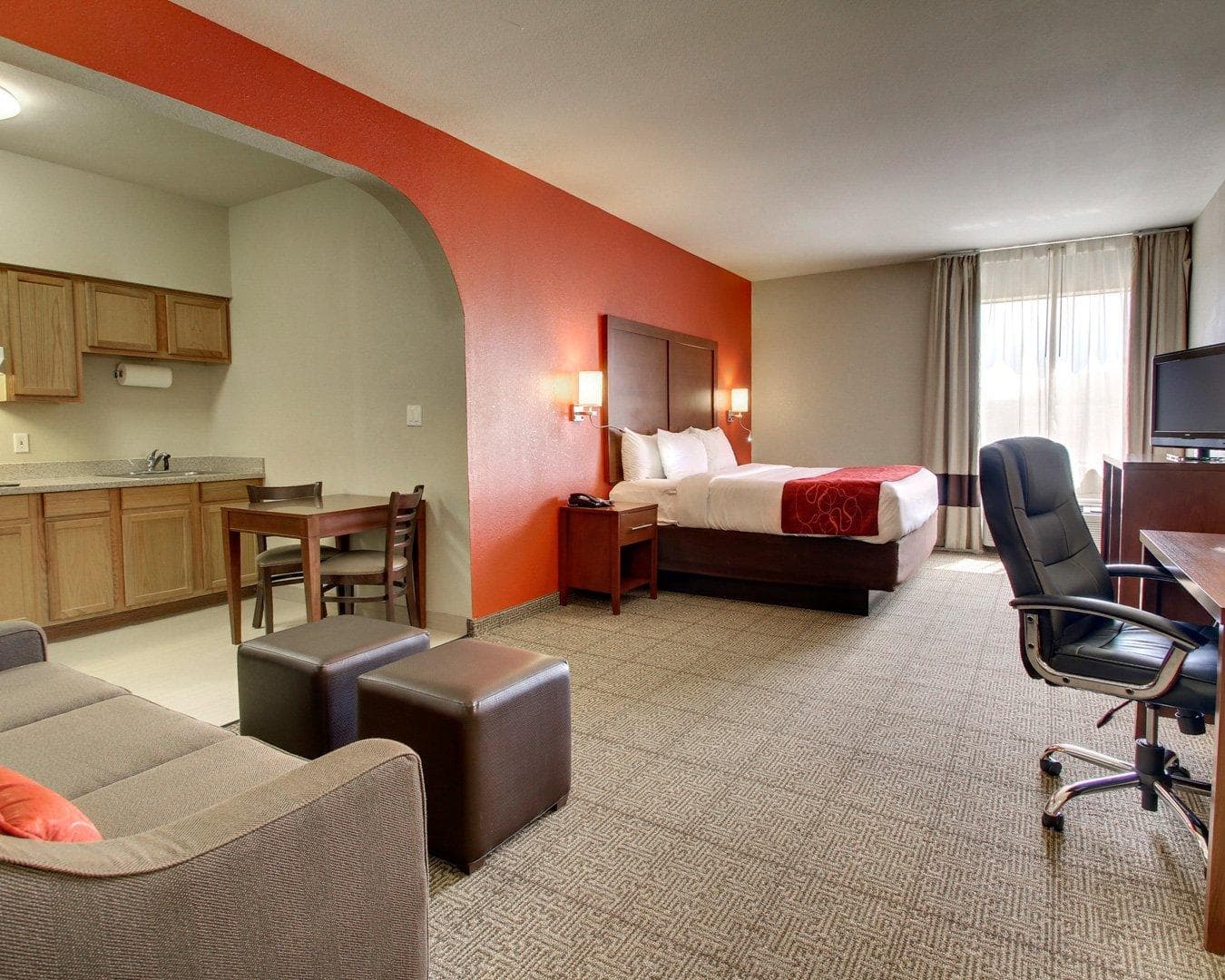 Comfort Suites Tyler South — 8