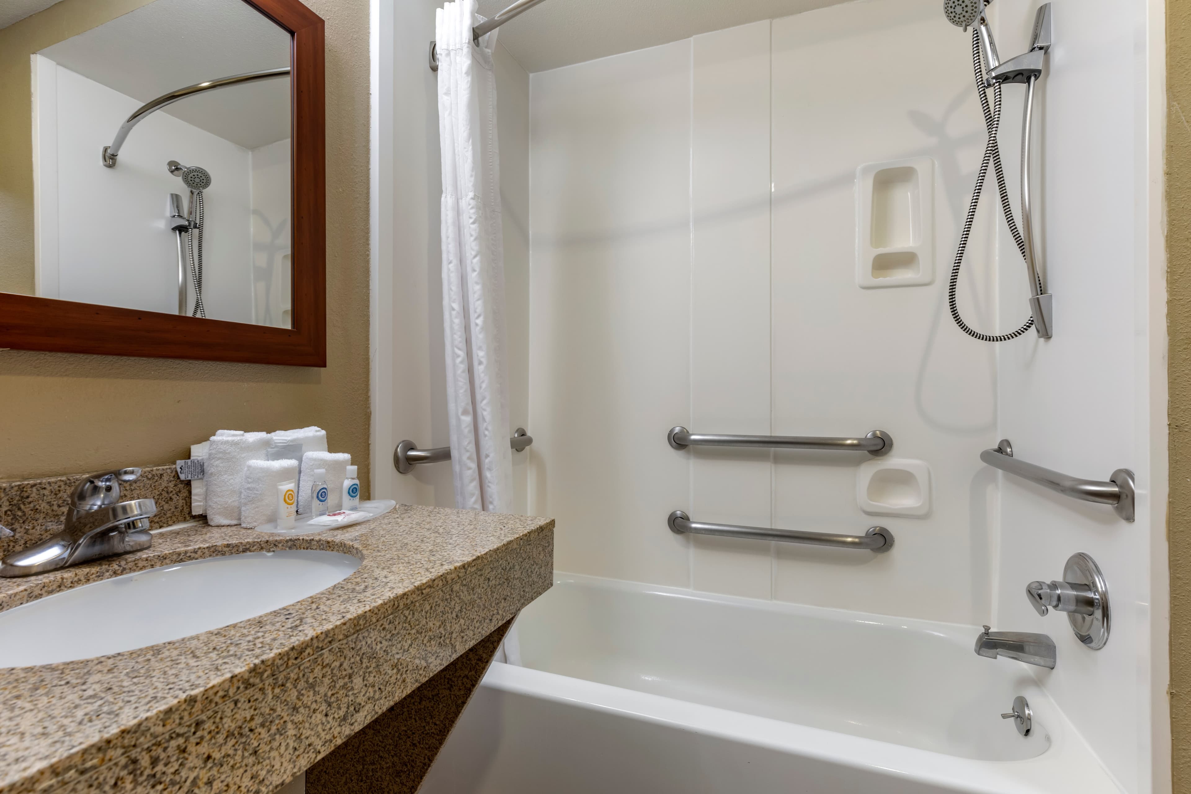 Comfort Suites Waco Near University Area - Image 5