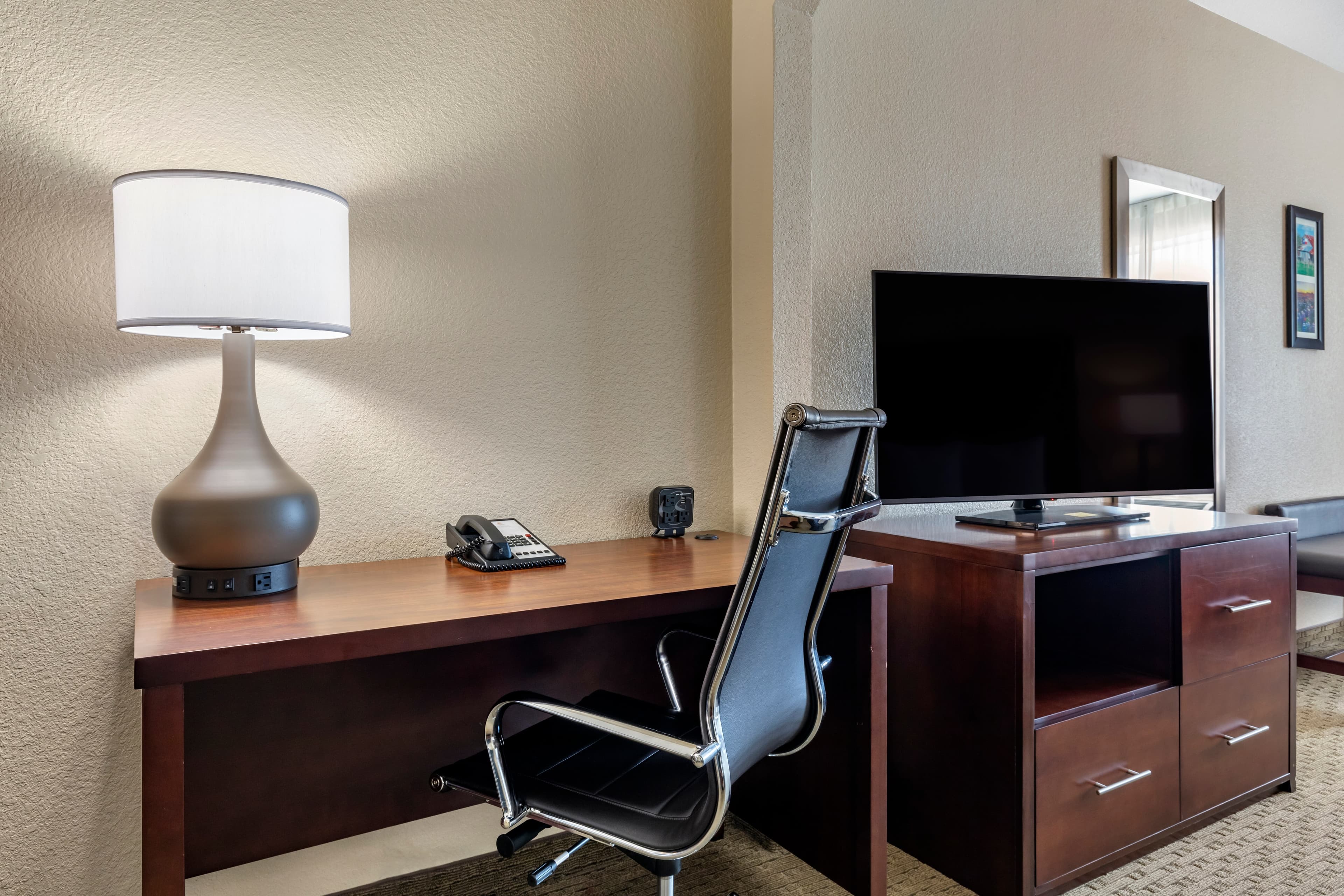 Comfort Suites Waco Near University Area — 7