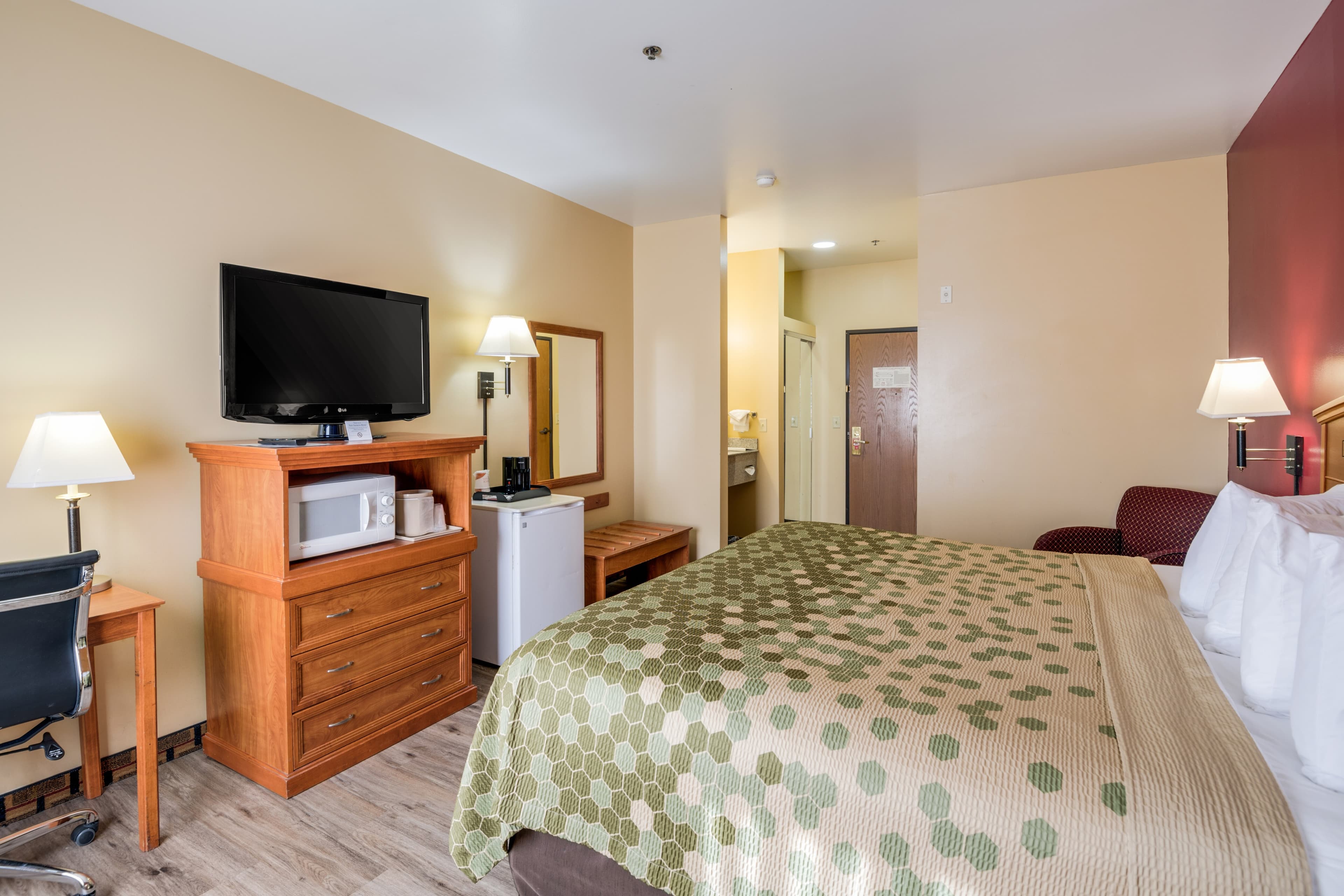 Econo Lodge Lubbock I-27 — 7