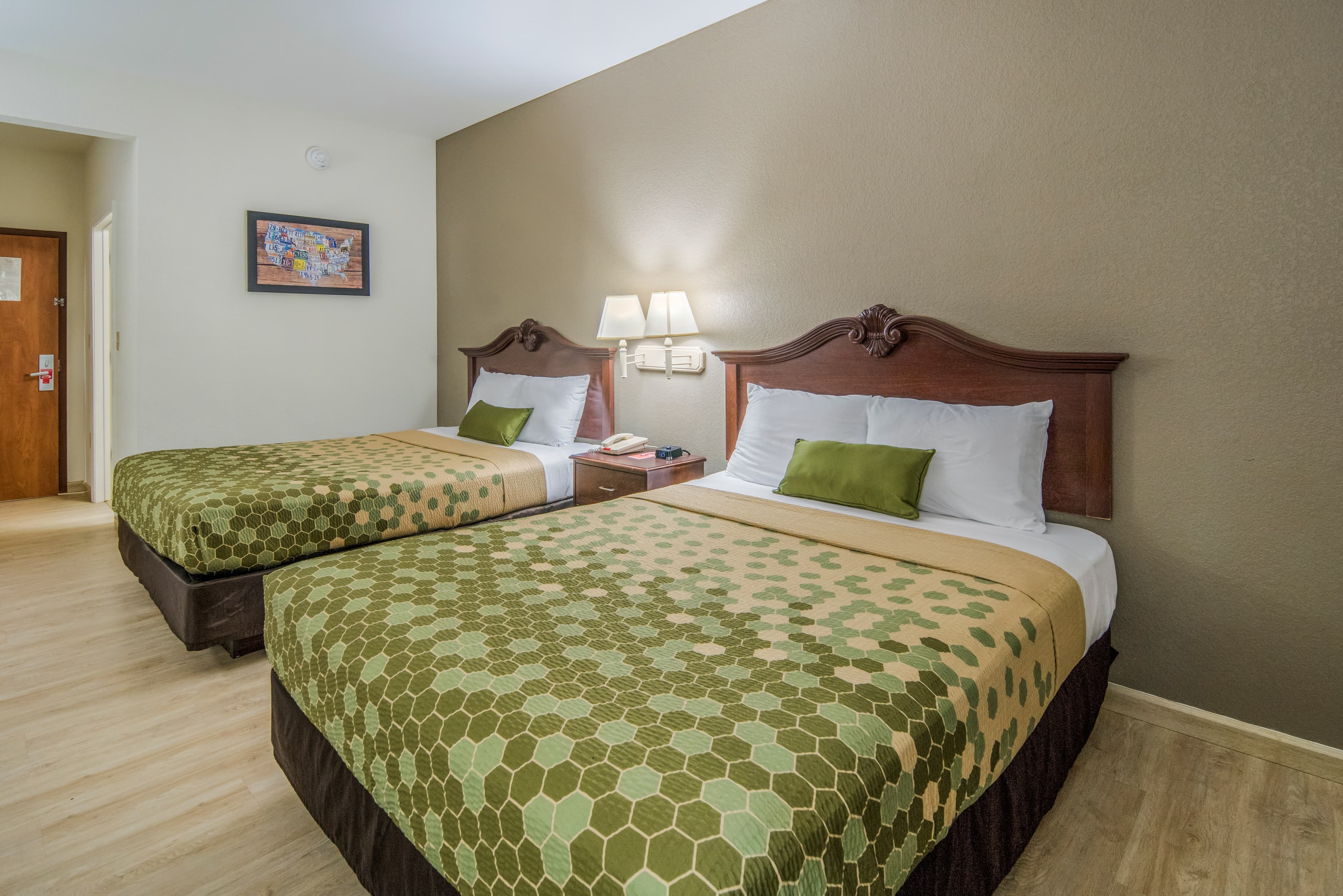 Econo Lodge Weatherford - Image 3