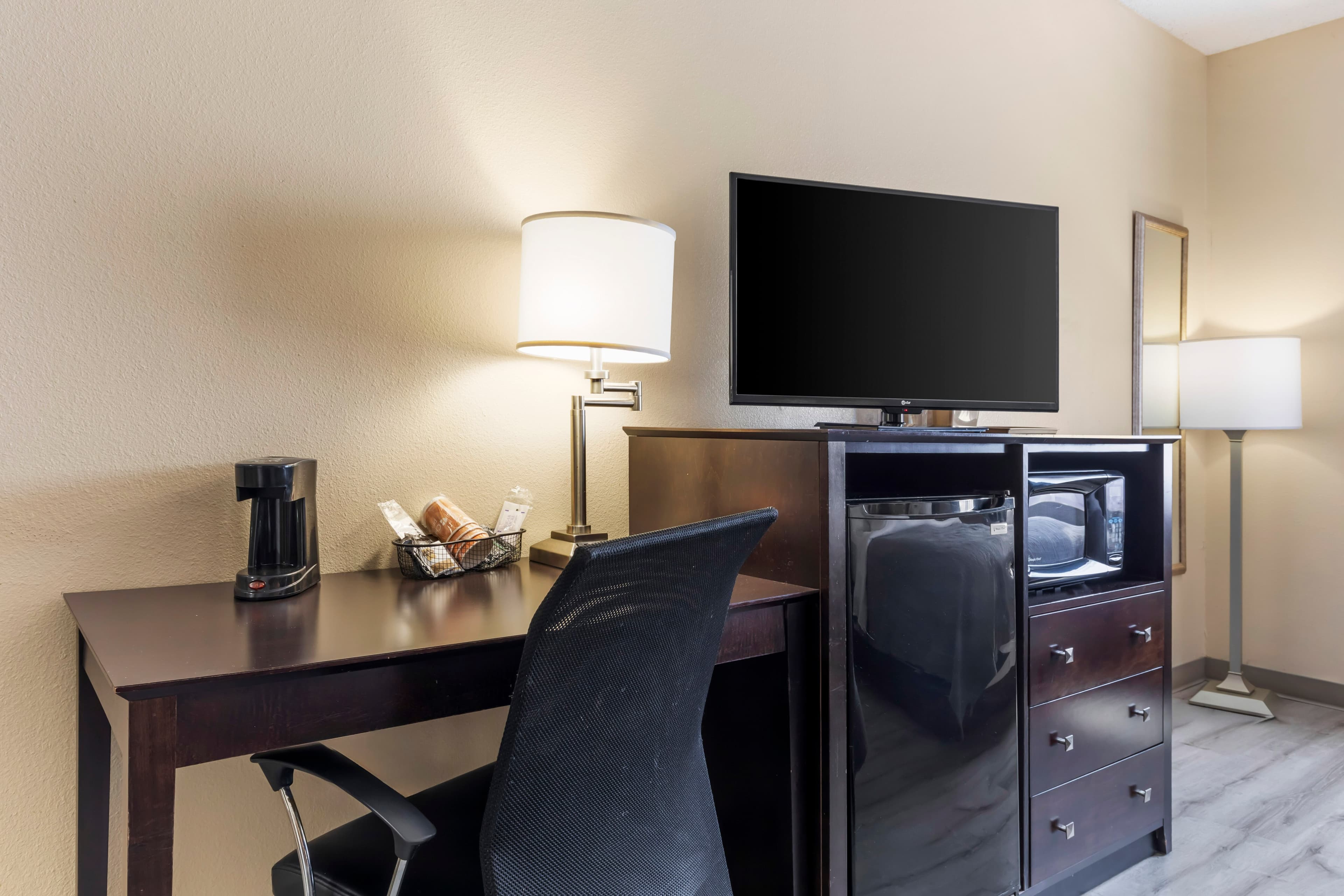 Quality Inn & Suites Wichita Falls I-44 — 4