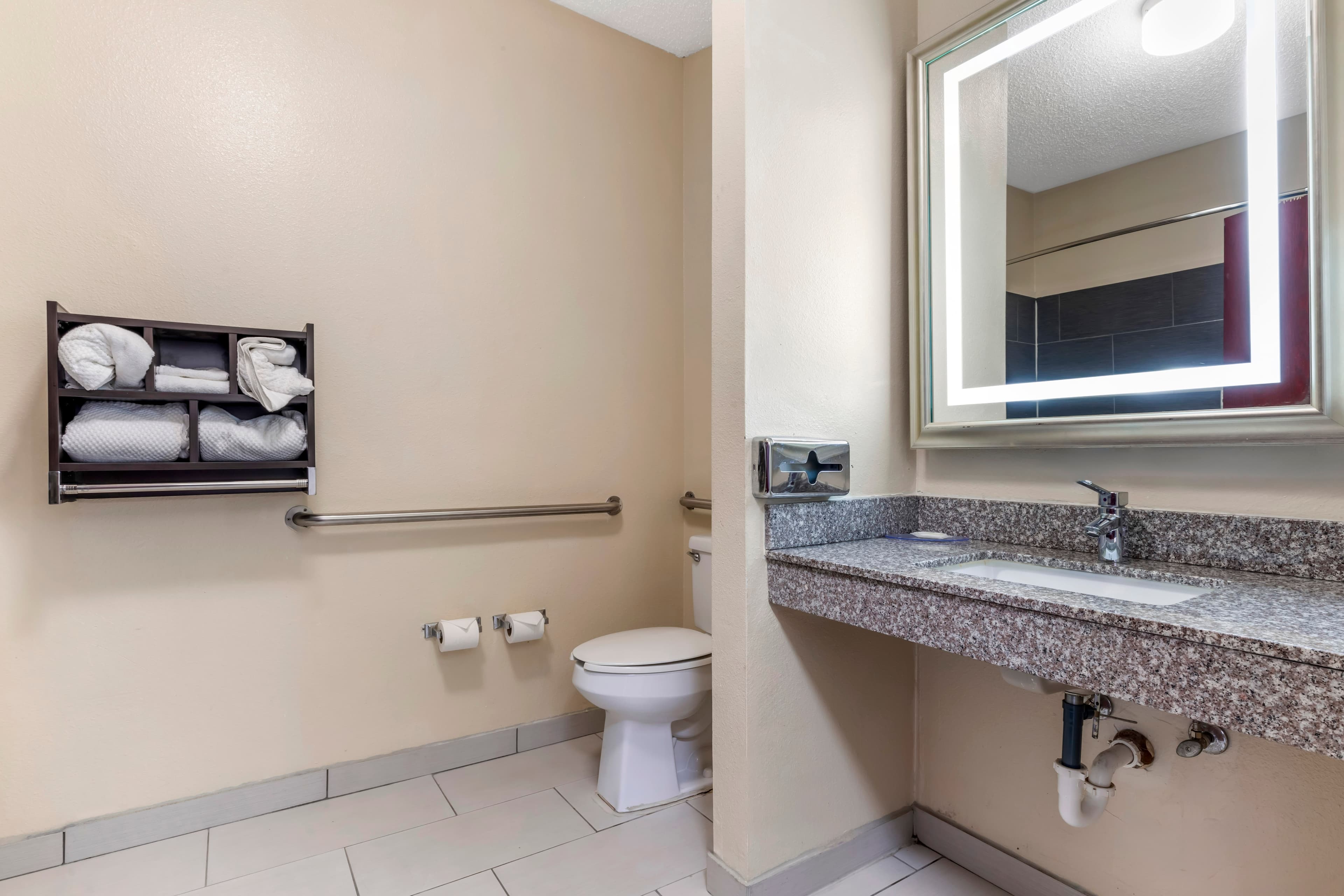 Quality Inn & Suites Wichita Falls I-44 — 5