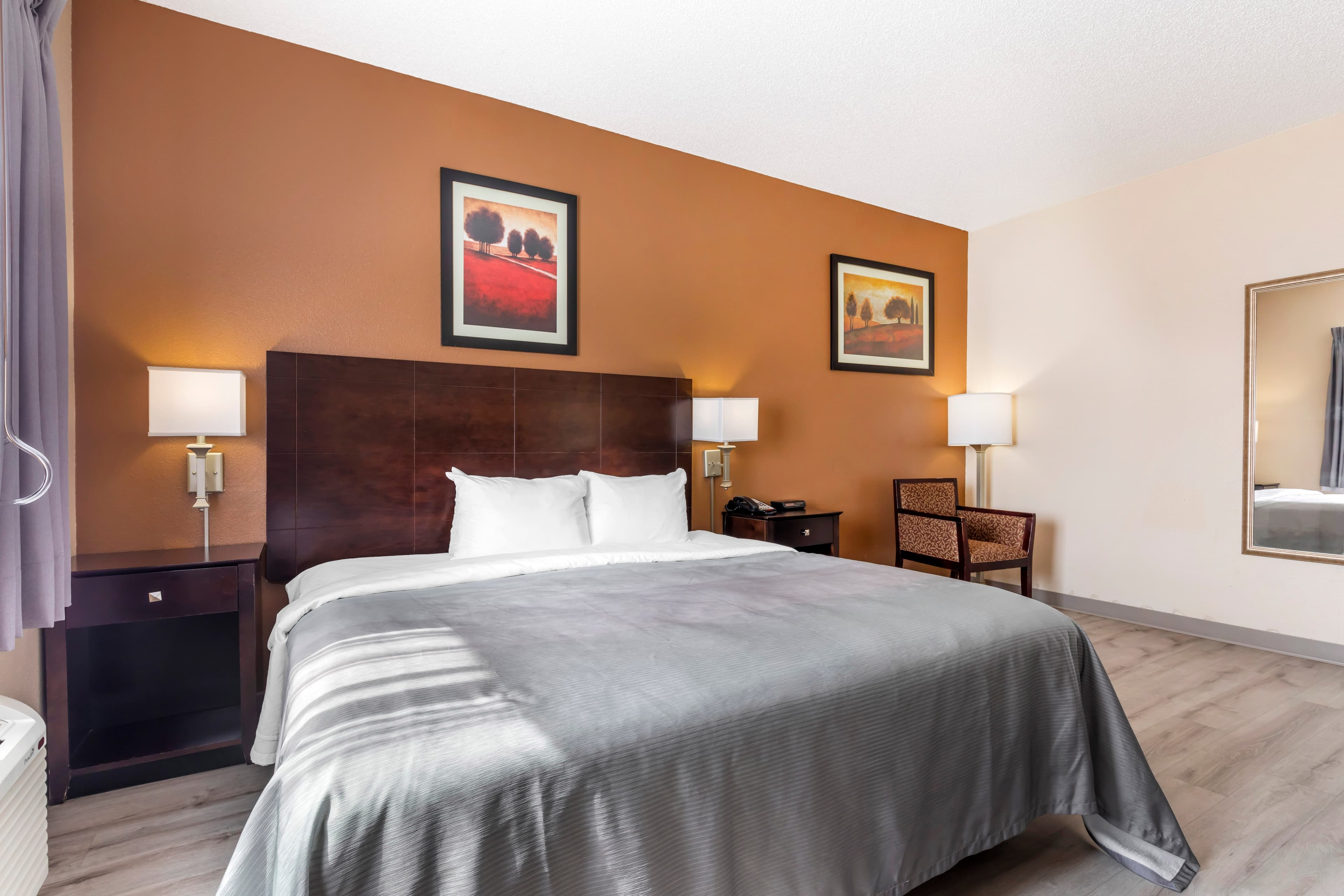 Quality Inn & Suites Wichita Falls I-44 — 7
