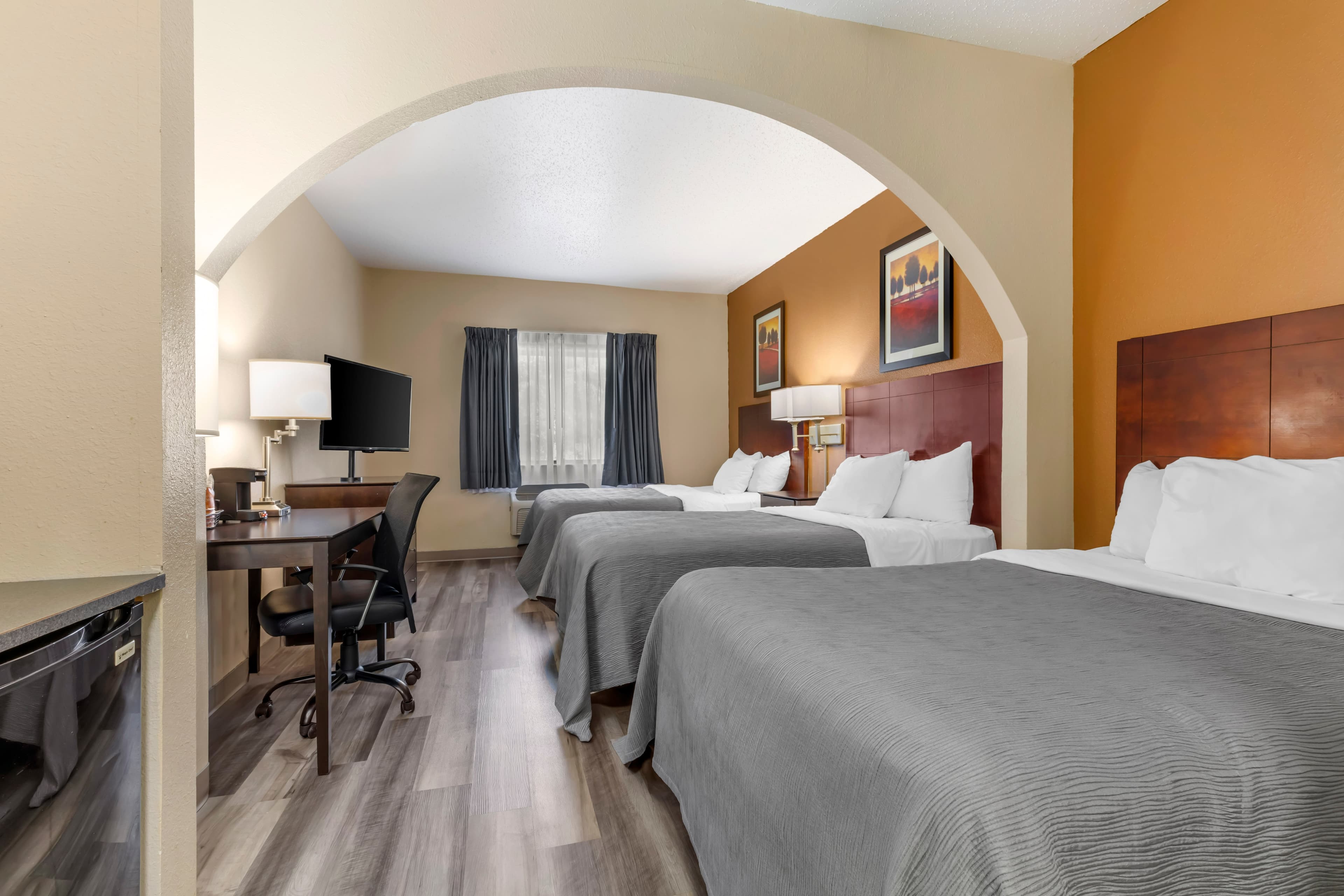 Quality Inn & Suites Wichita Falls I-44 — 18