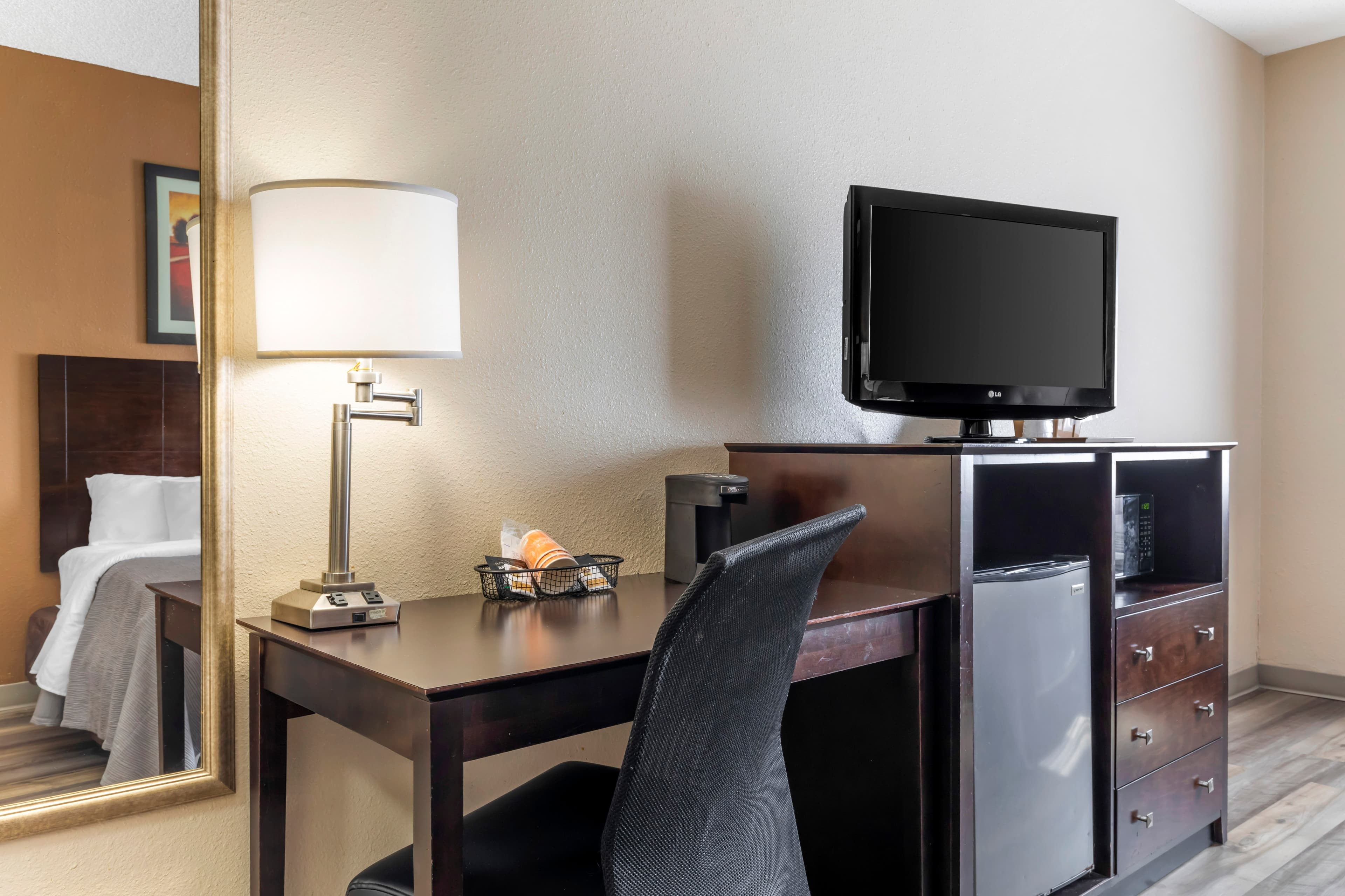 Quality Inn & Suites Wichita Falls I-44 — 27