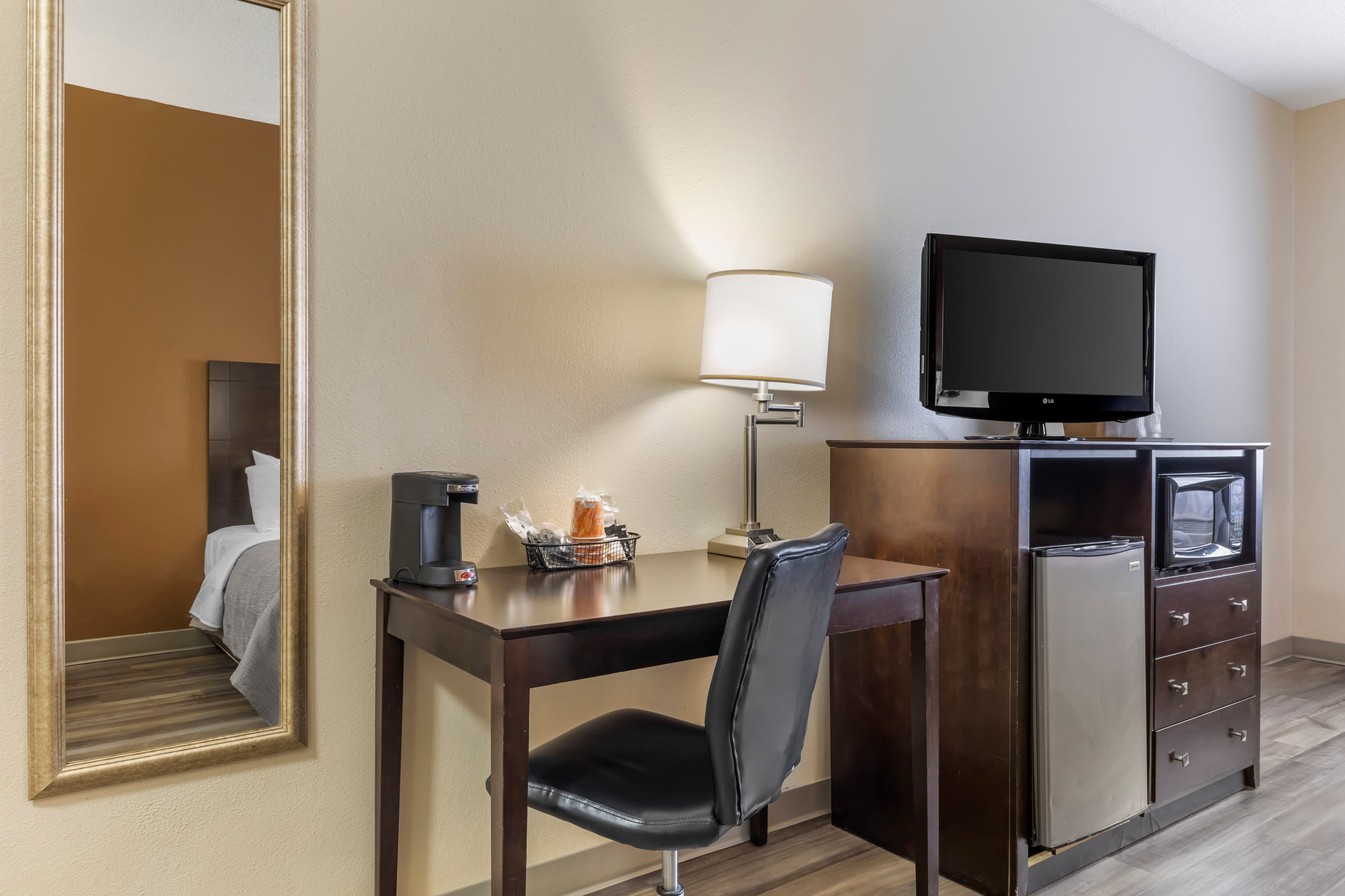 Quality Inn & Suites Wichita Falls I-44 — 23