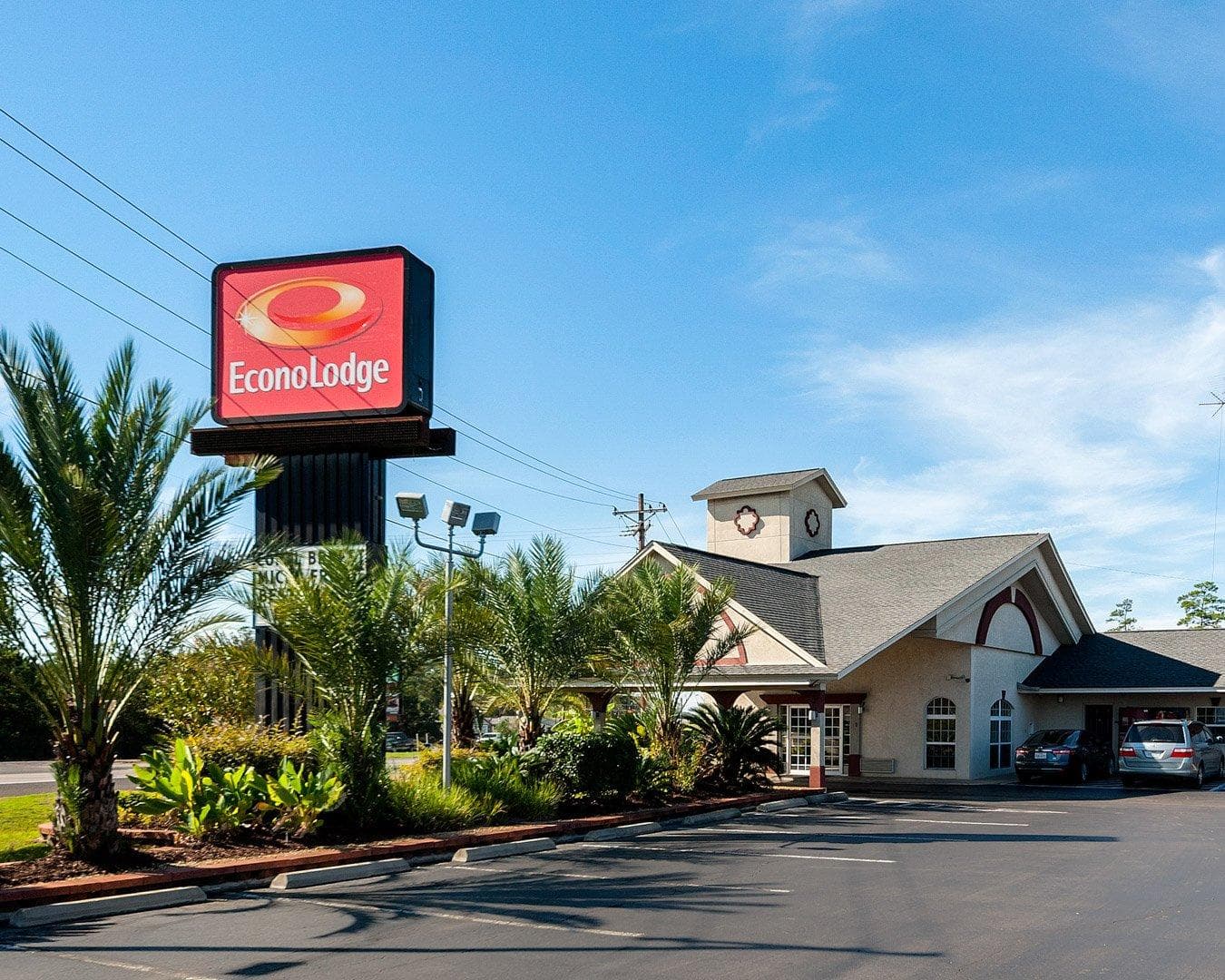Econo Lodge Jasper - Image 1
