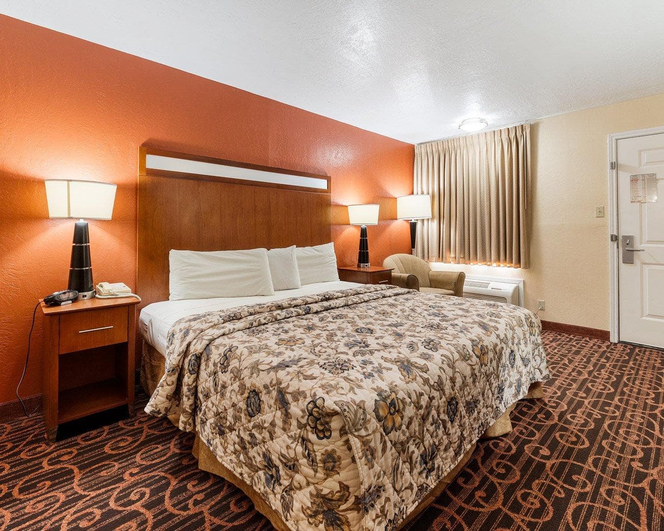 Econo Lodge Jasper - Image 2