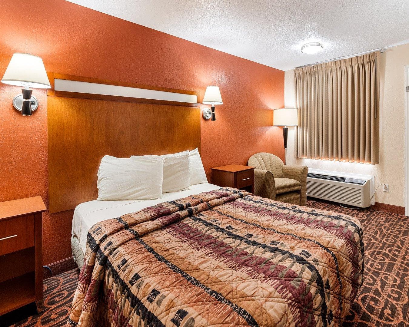 Econo Lodge Jasper — 14