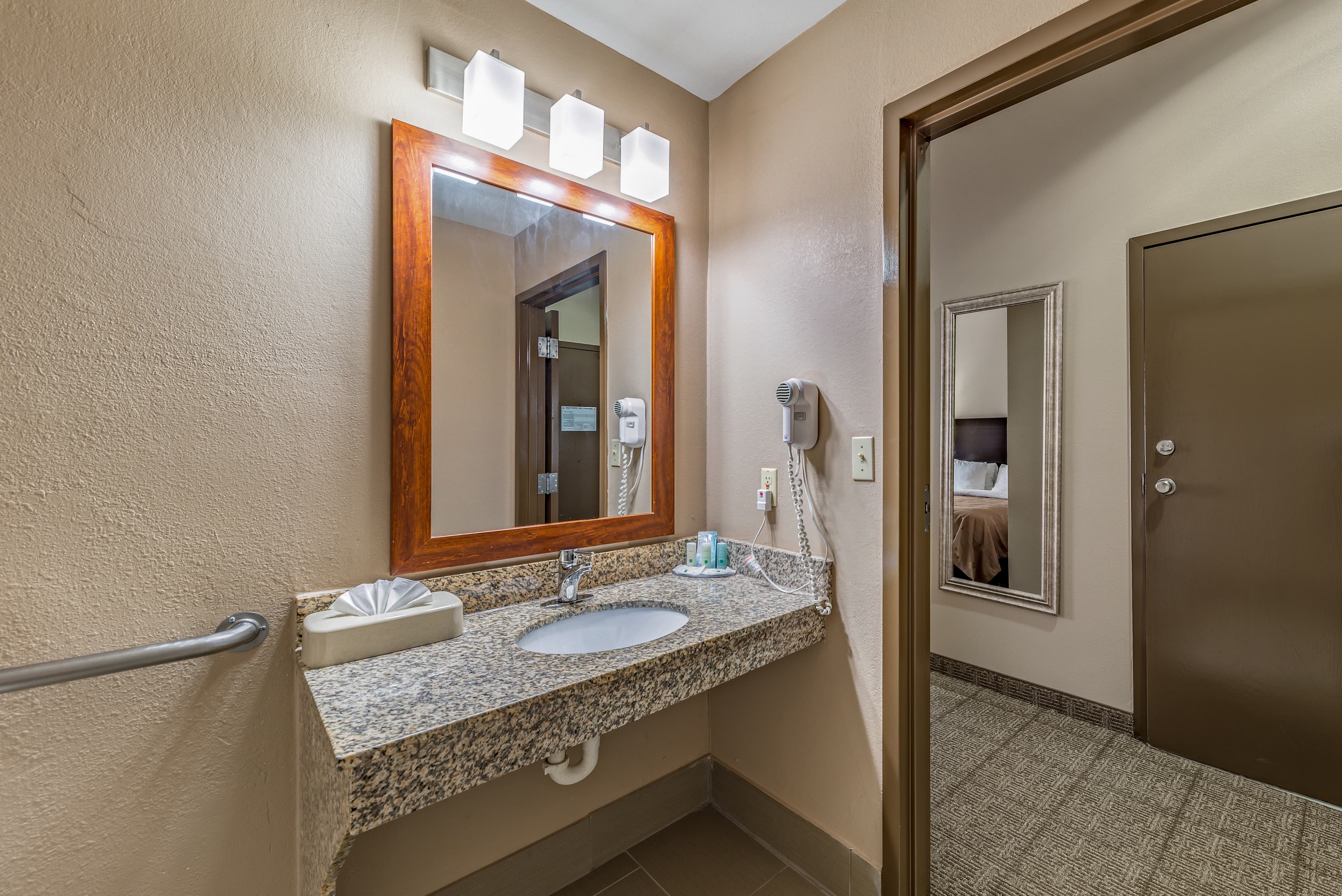 Quality Inn West Plano - Dallas — 9