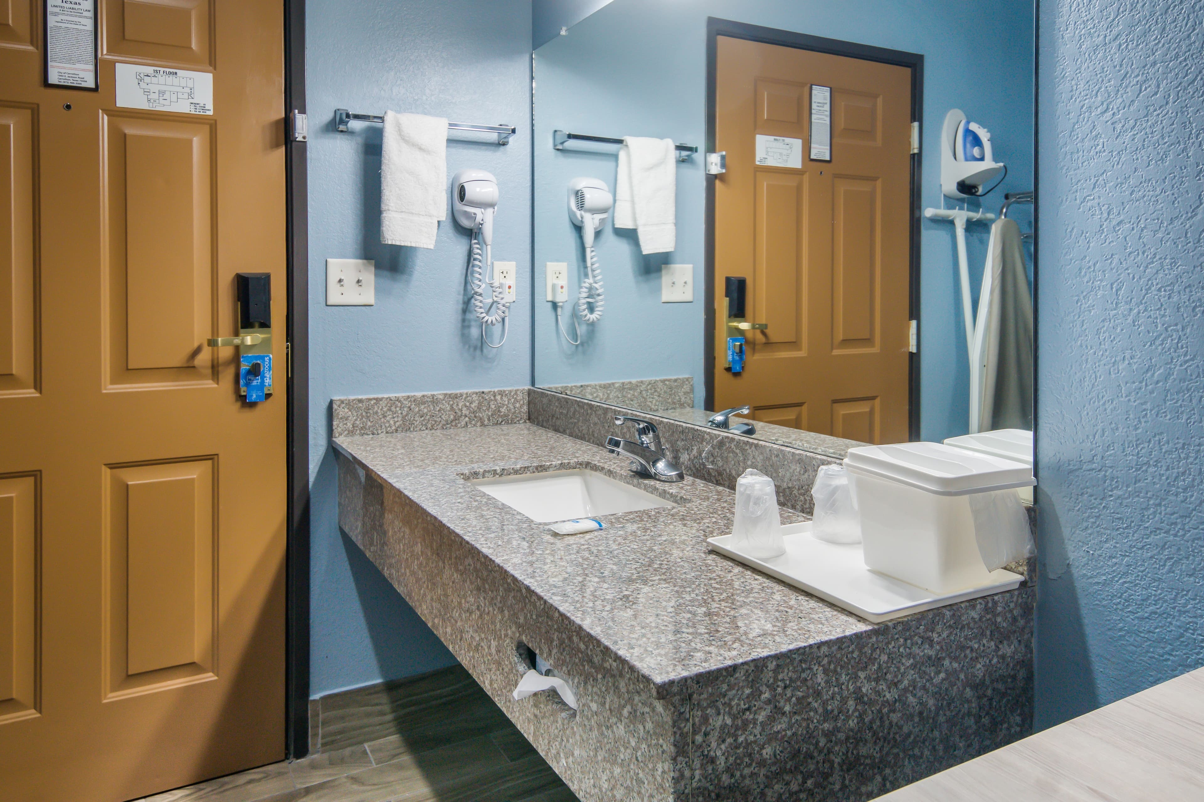 Rodeway Inn Carrollton I-35E — 33