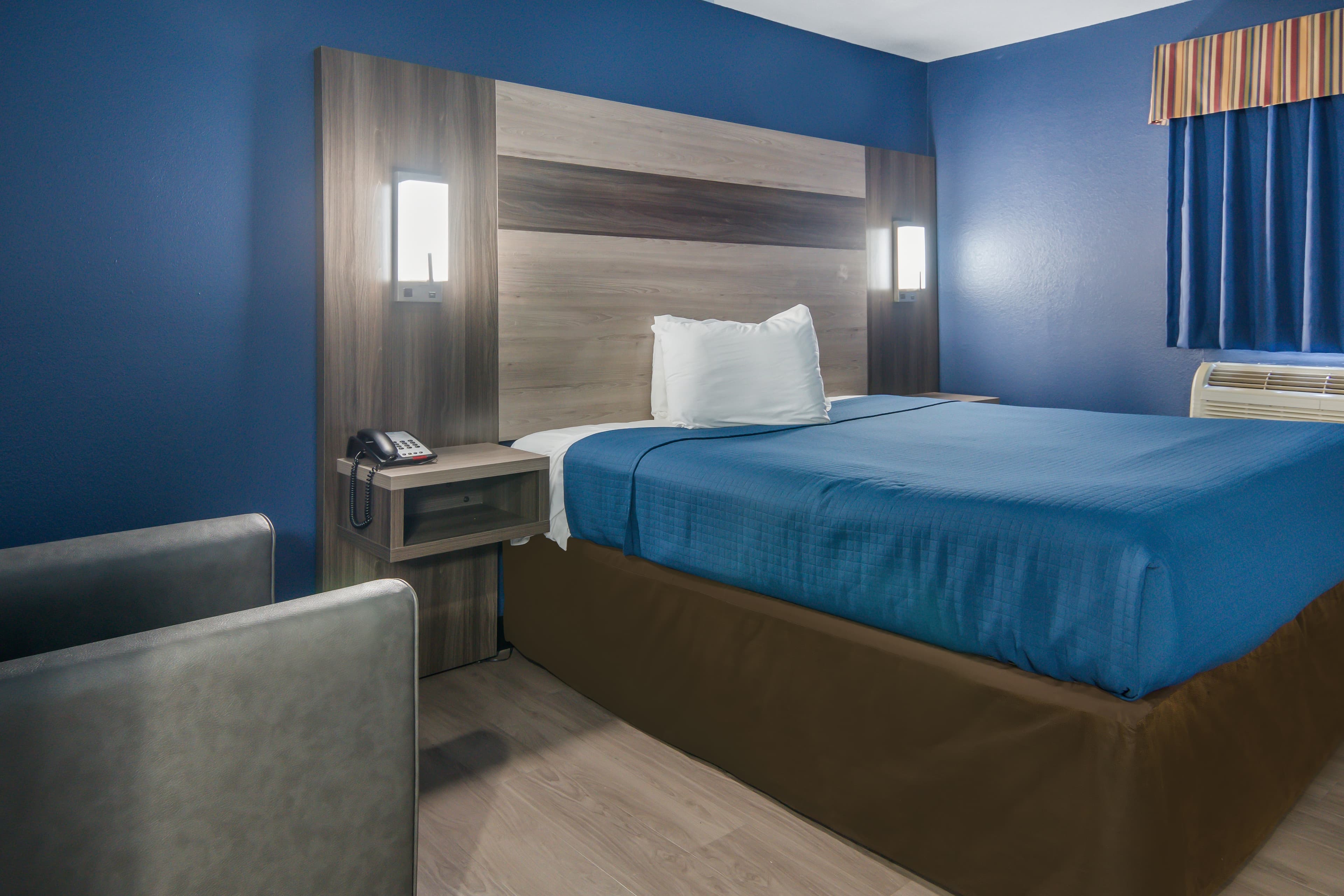 Rodeway Inn Carrollton I-35E — 6