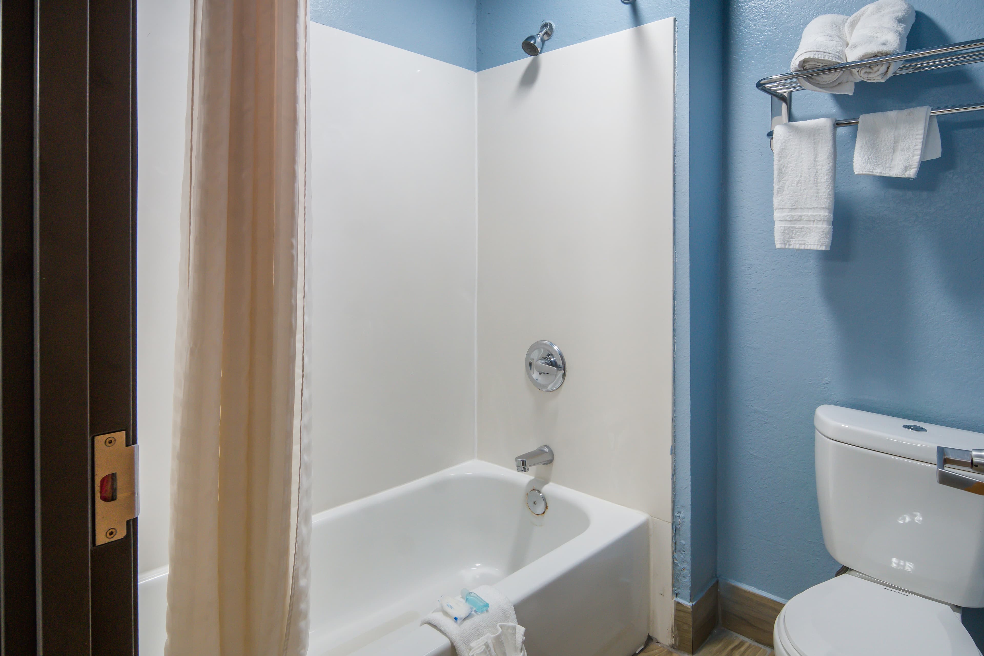 Rodeway Inn Carrollton I-35E — 10