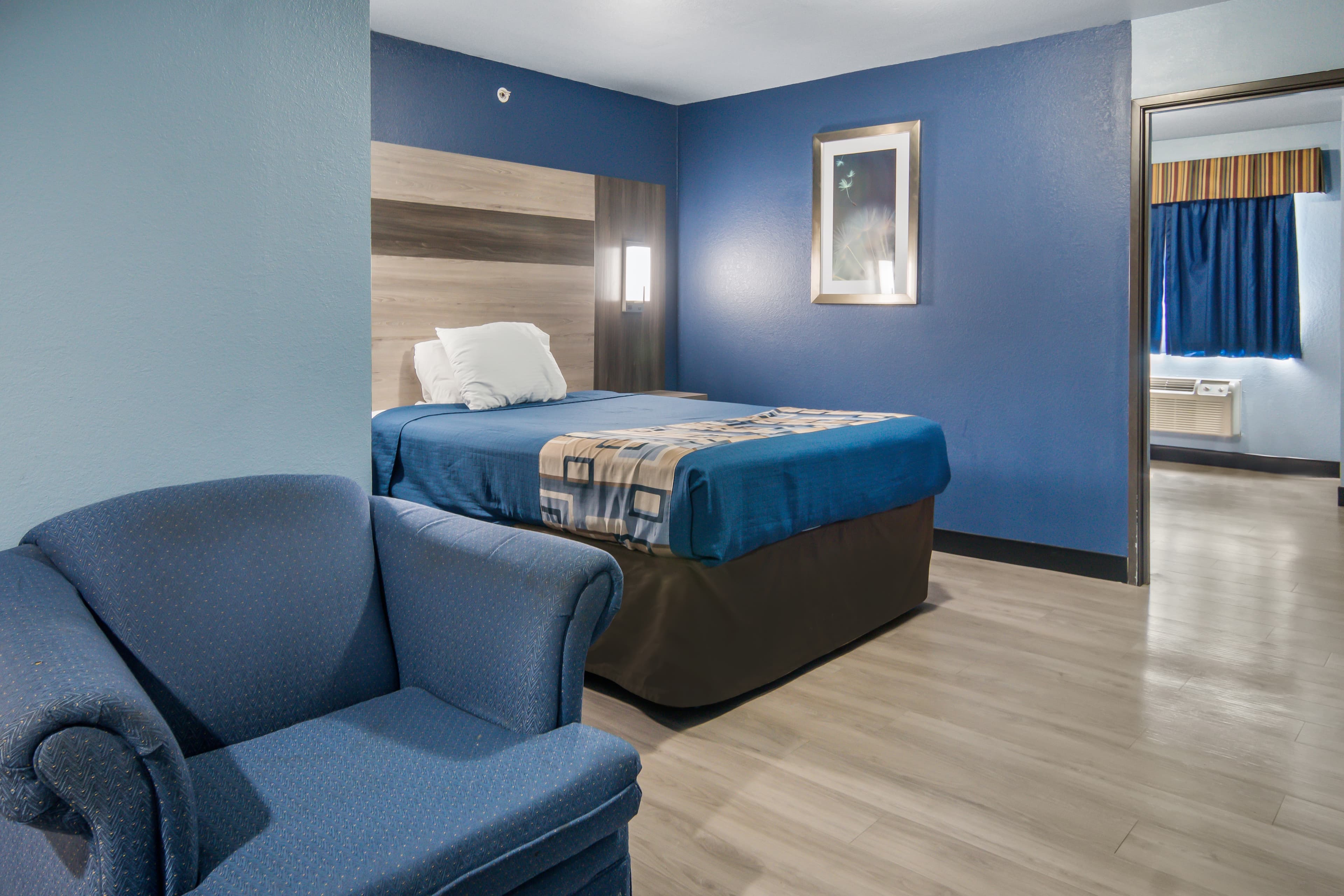 Rodeway Inn Carrollton I-35E — 20