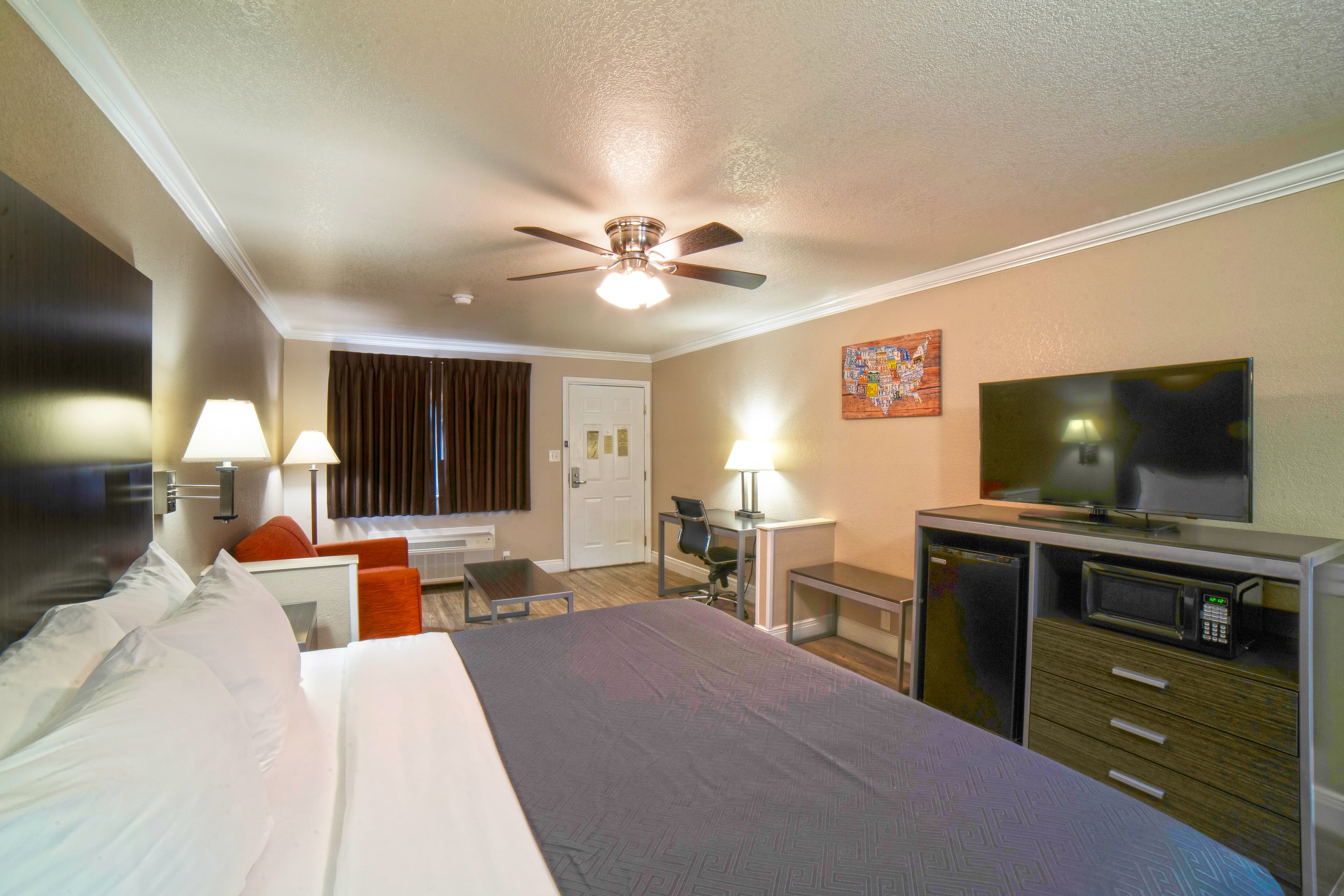 Econo Lodge Inn & Suites Corpus Christi — 16