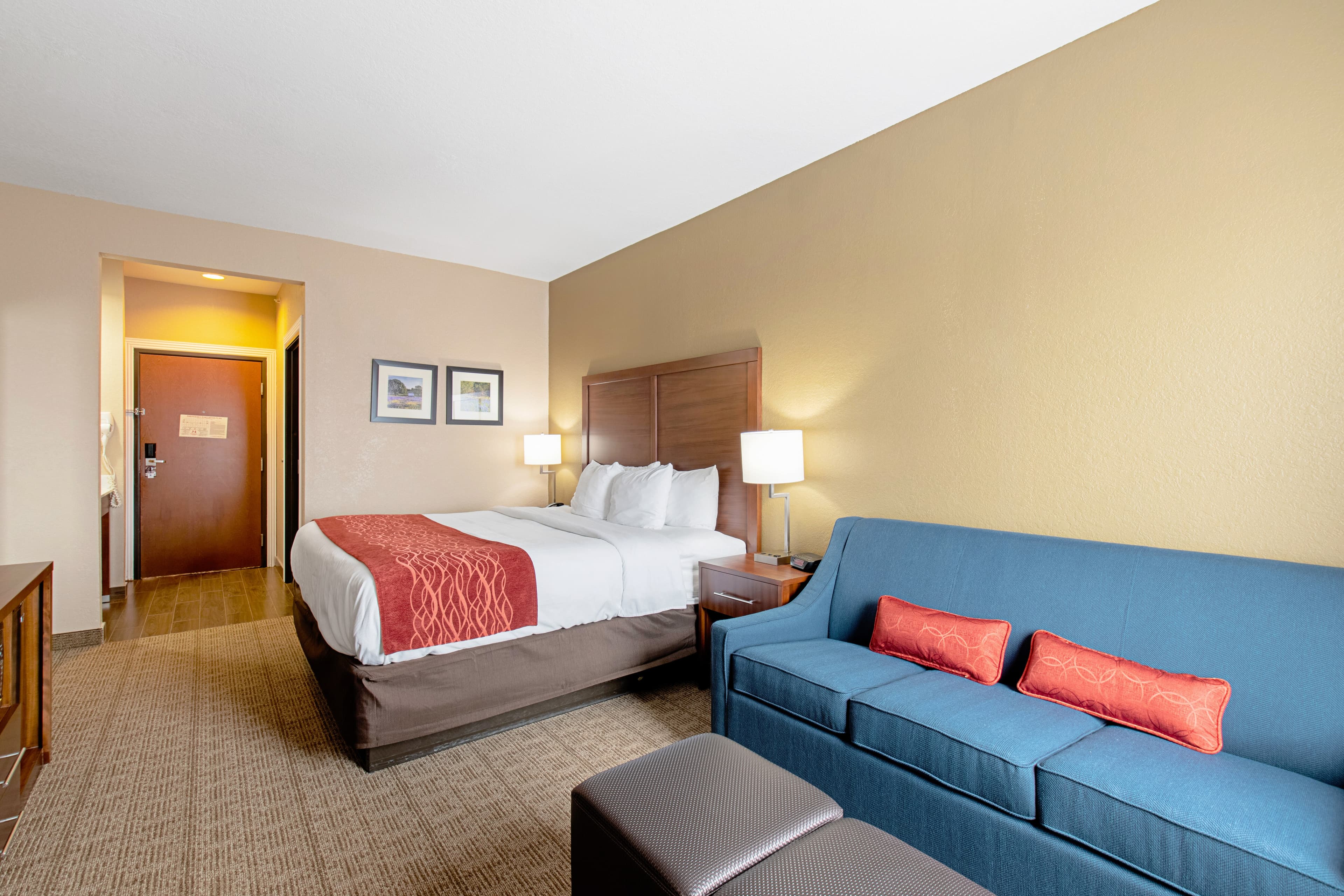 Comfort Inn & Suites Fredericksburg — 6