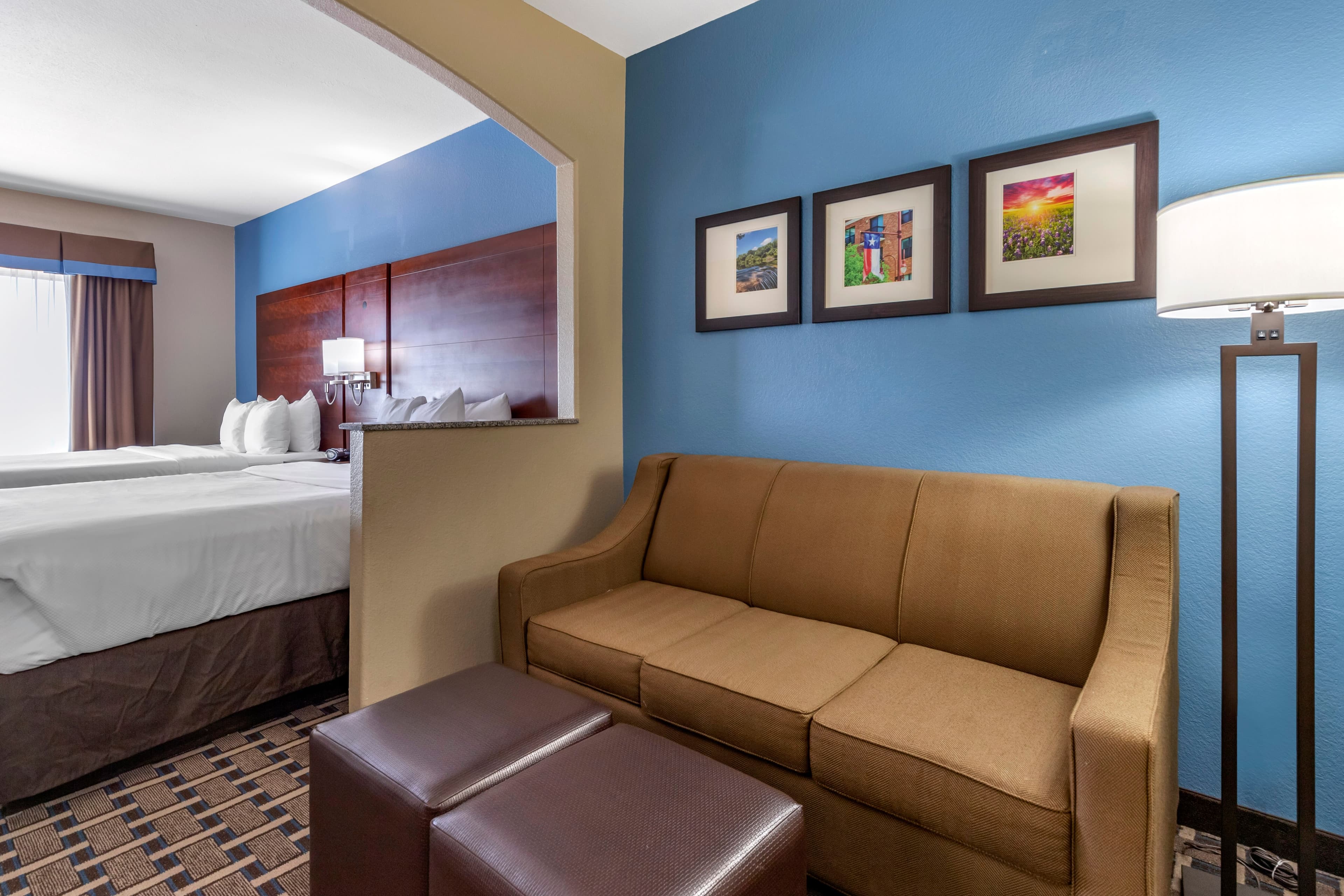 Comfort Suites Georgetown — 8