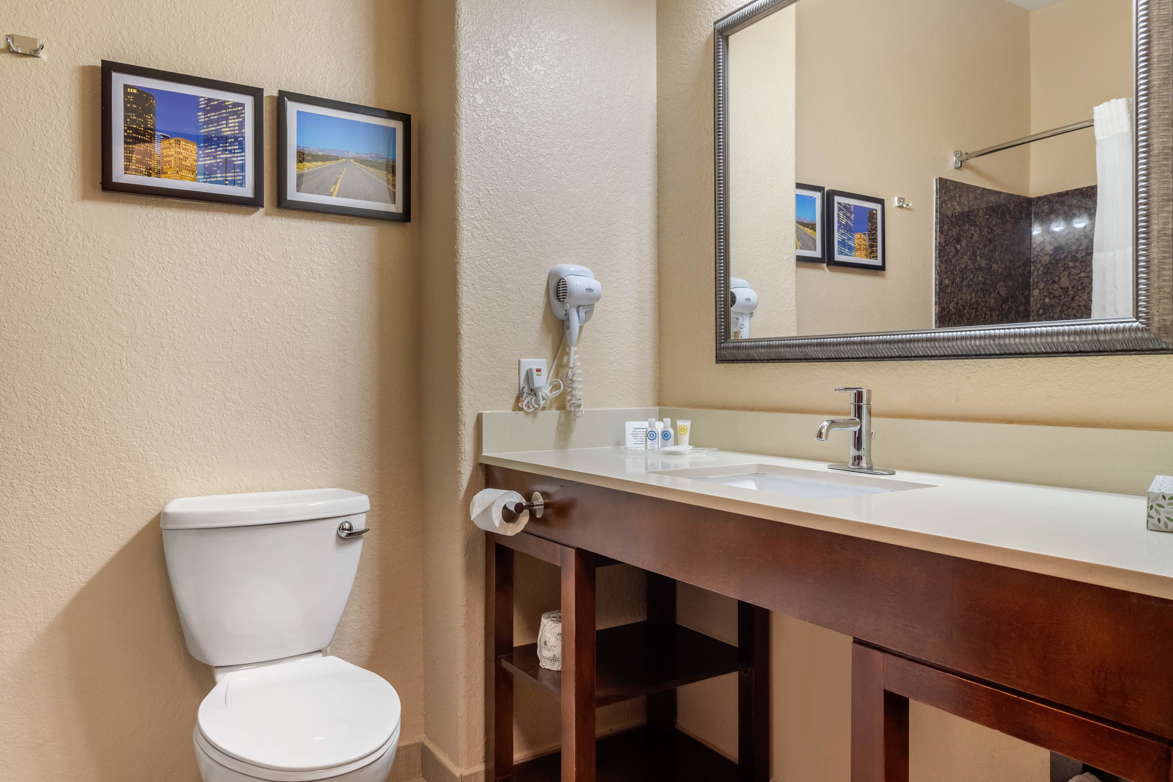 Comfort Suites Baytown I - 10 — 14