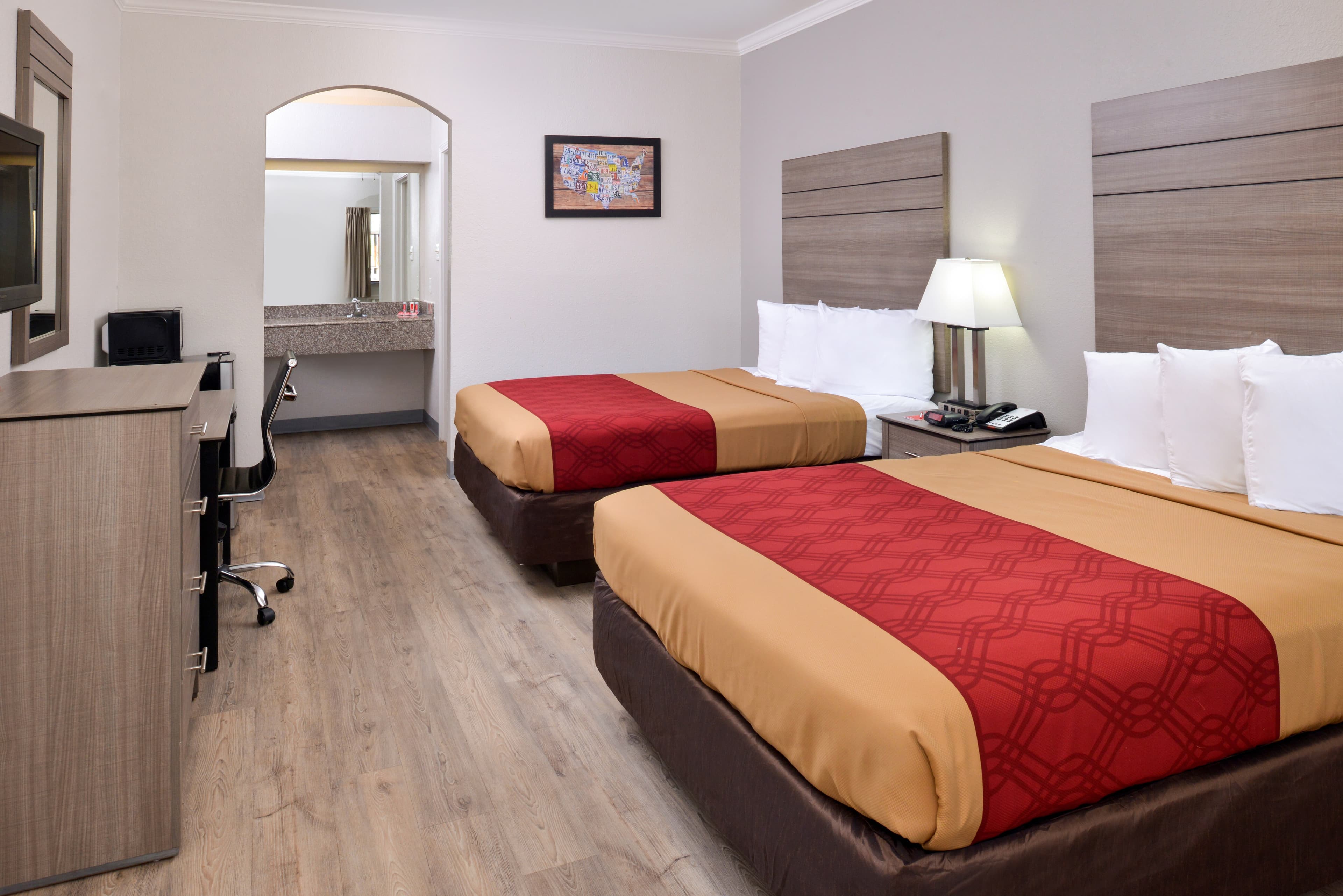 Econo Lodge Inn & Suites Port Arthur near Sabine Pass — 11