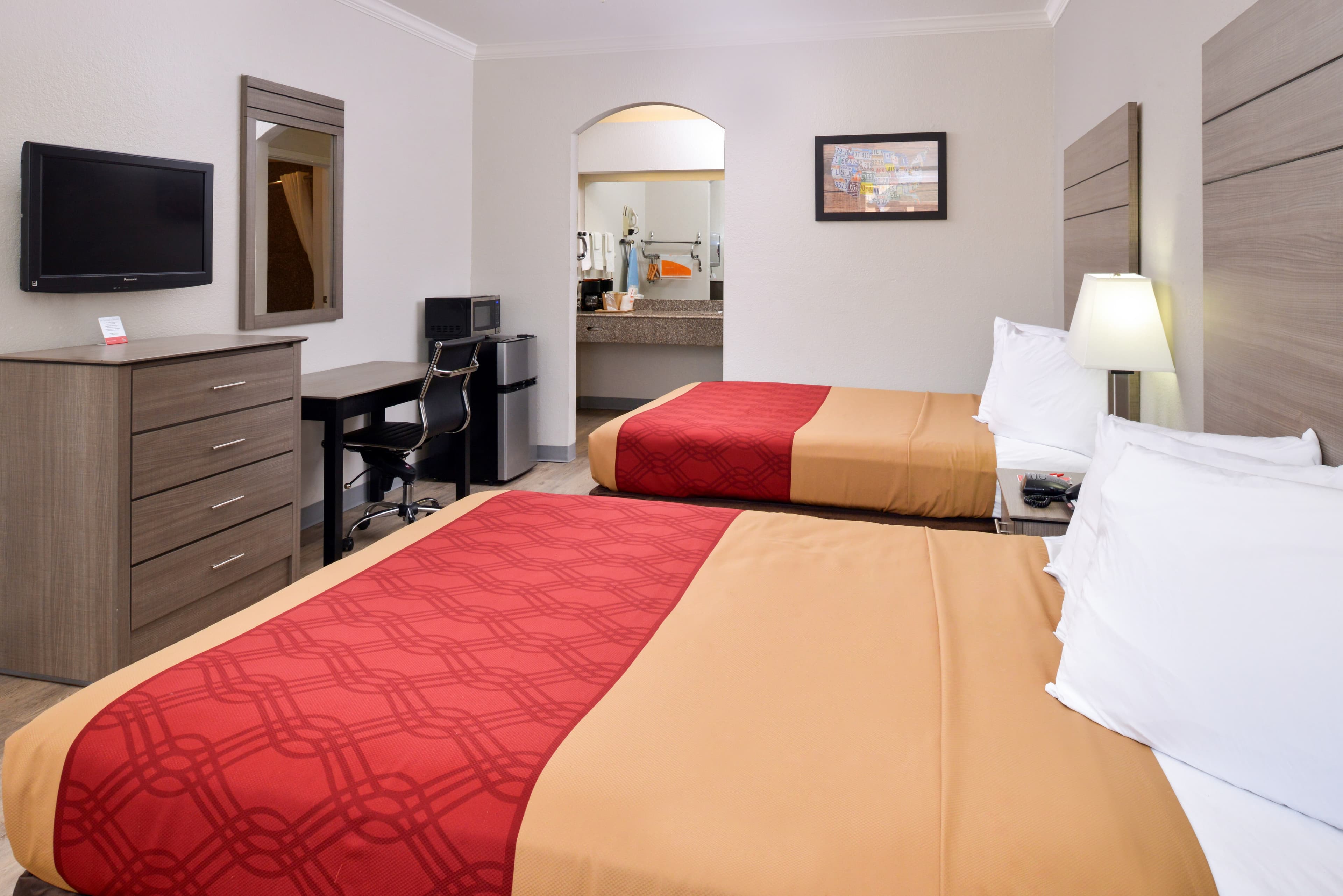 Econo Lodge Inn & Suites Port Arthur near Sabine Pass — 12