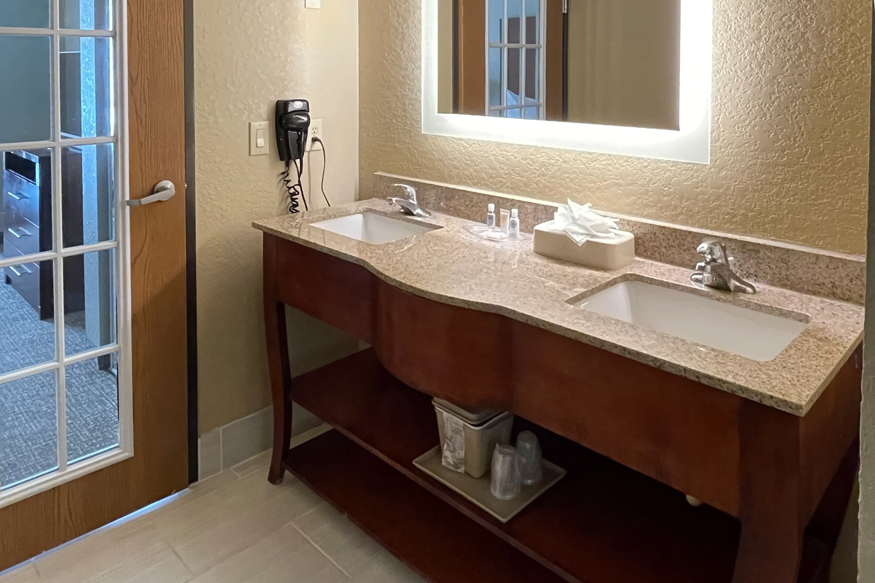 Comfort Suites San Antonio Near Seaworld — 21