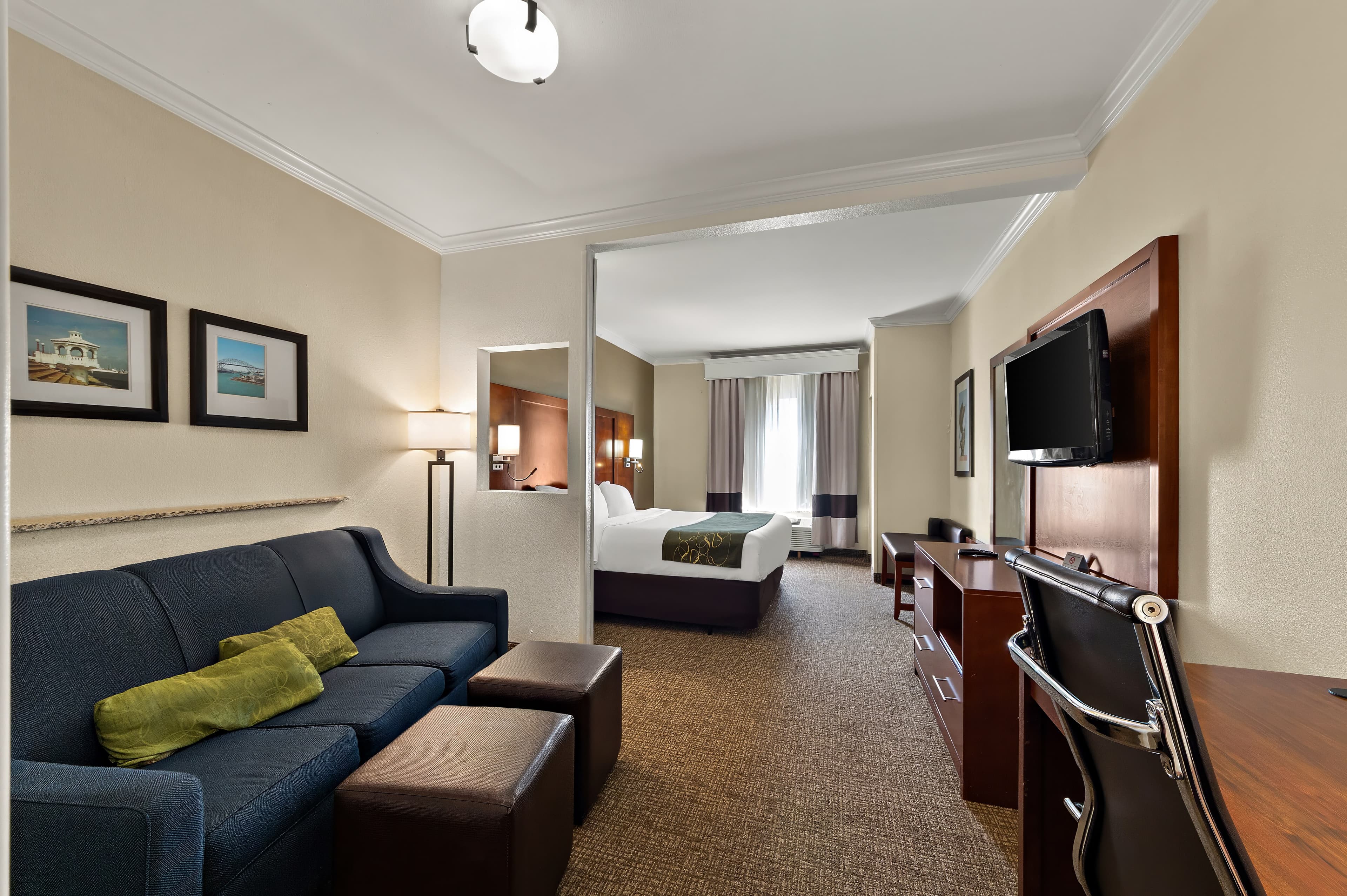 Comfort Suites Corpus Christi Central - Image 2