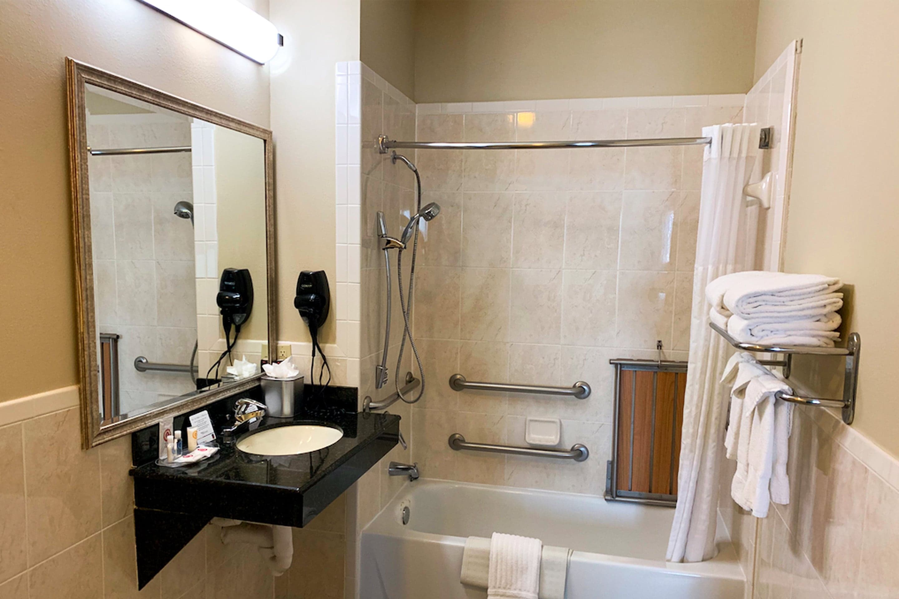 Comfort Suites Texas Ave. — 3