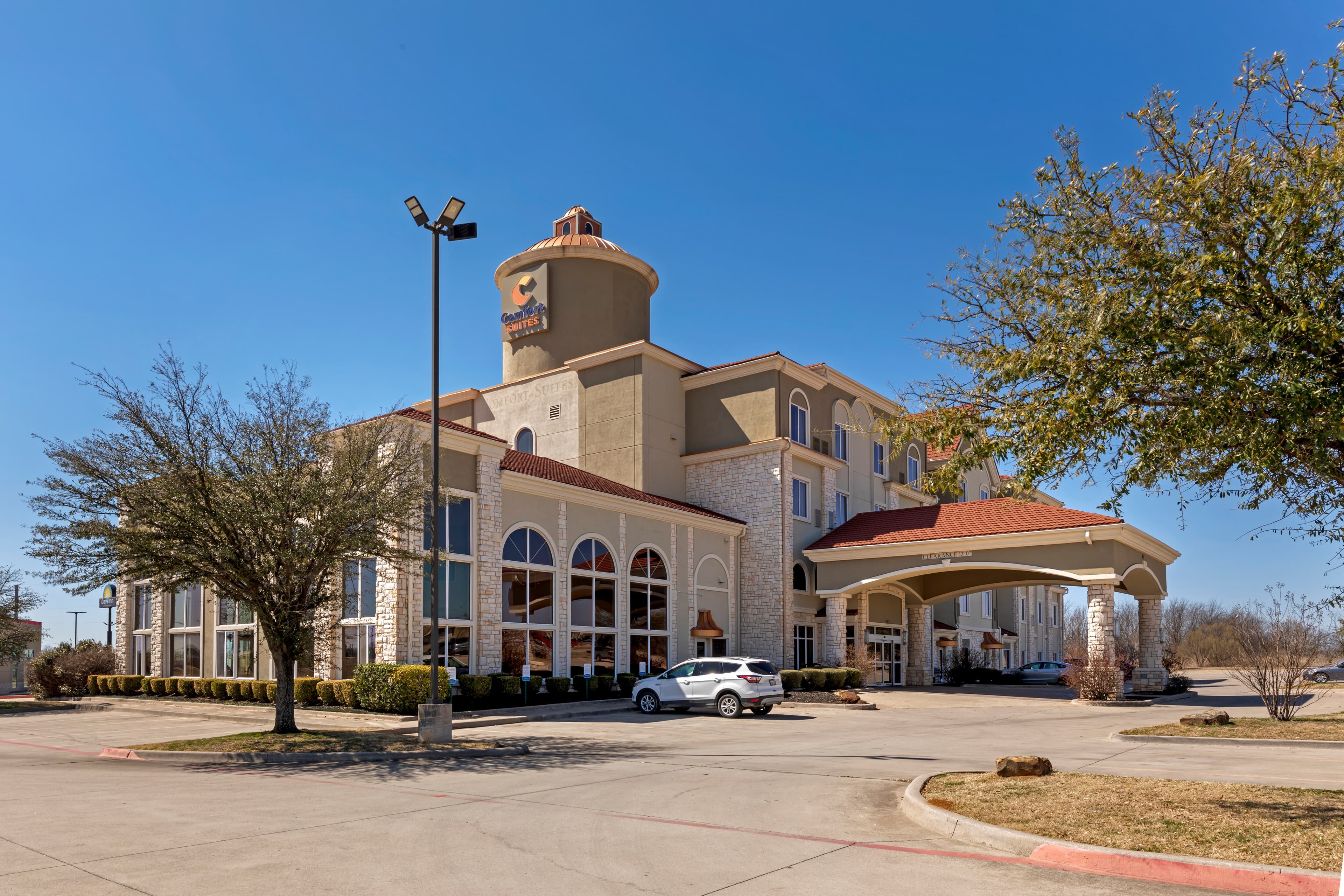 Comfort Suites Gainesville - Image 1