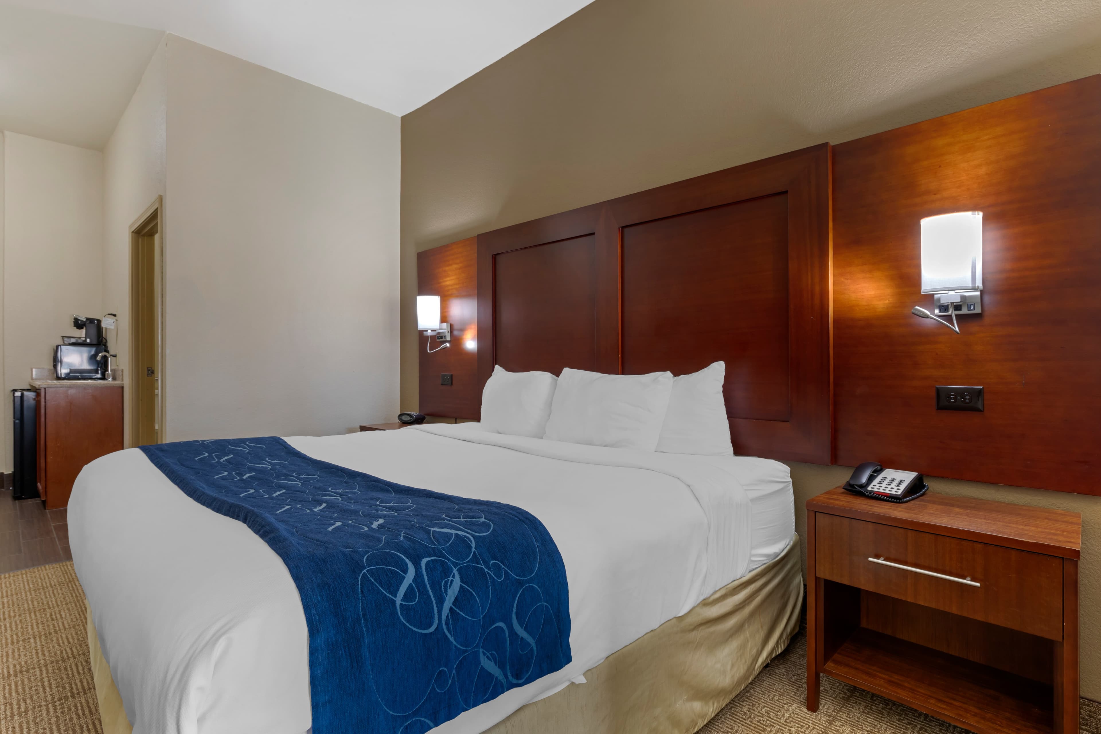 Comfort Suites Gainesville - Image 4