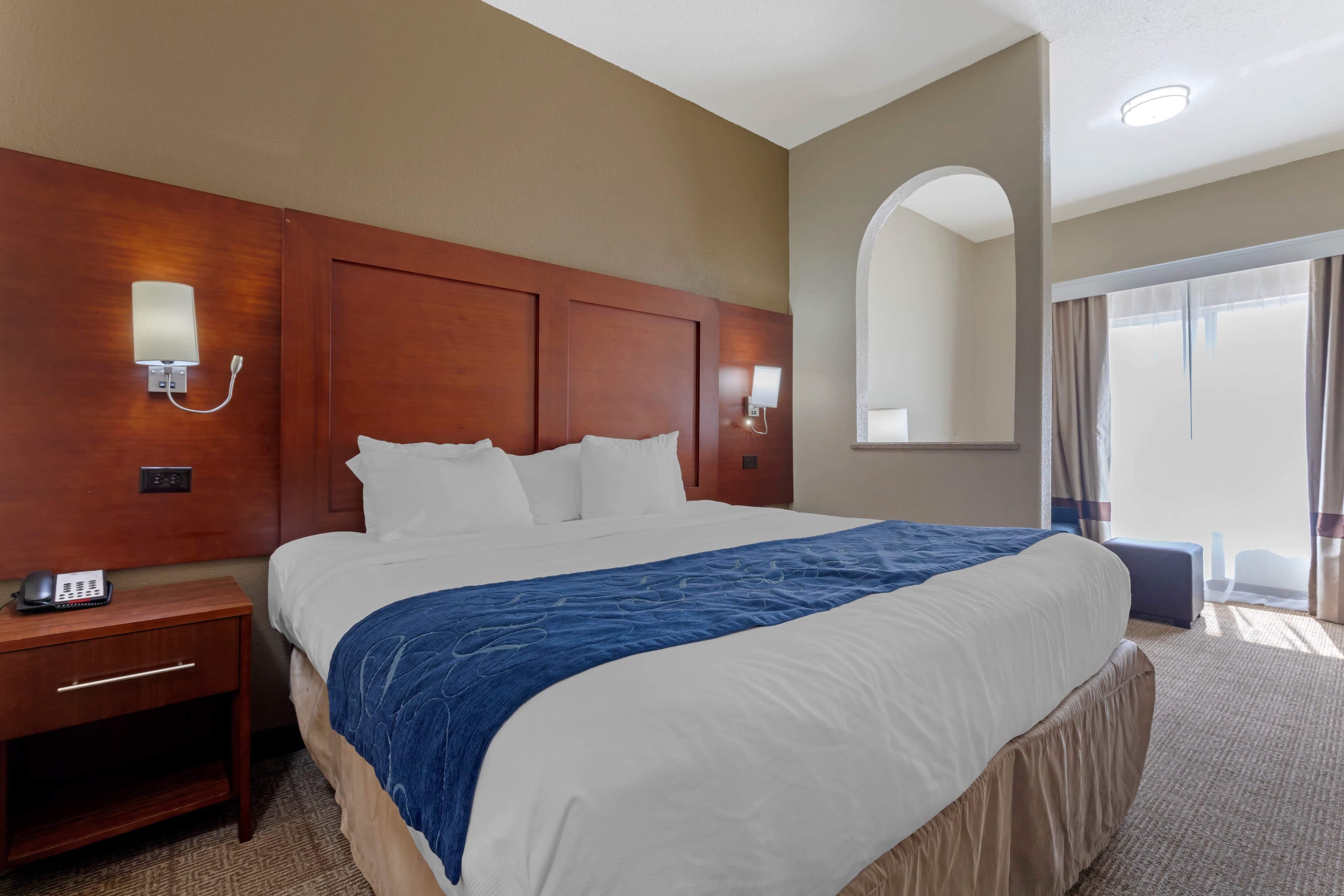 Comfort Suites Gainesville — 12