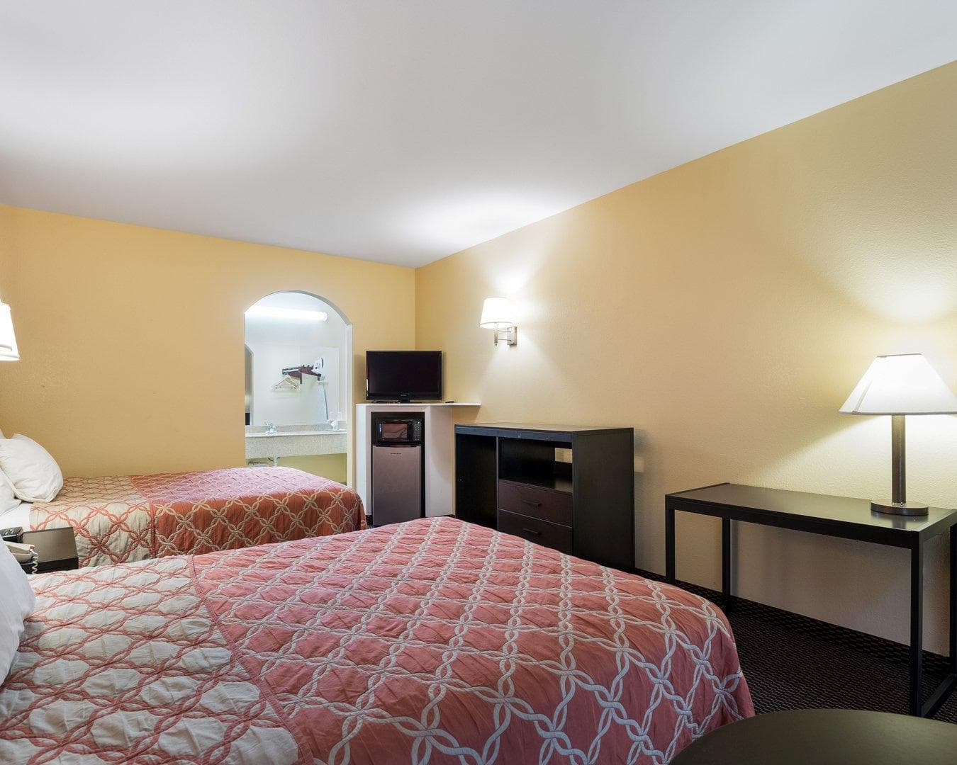 Rodeway Inn & Suites Humble IAH — 12