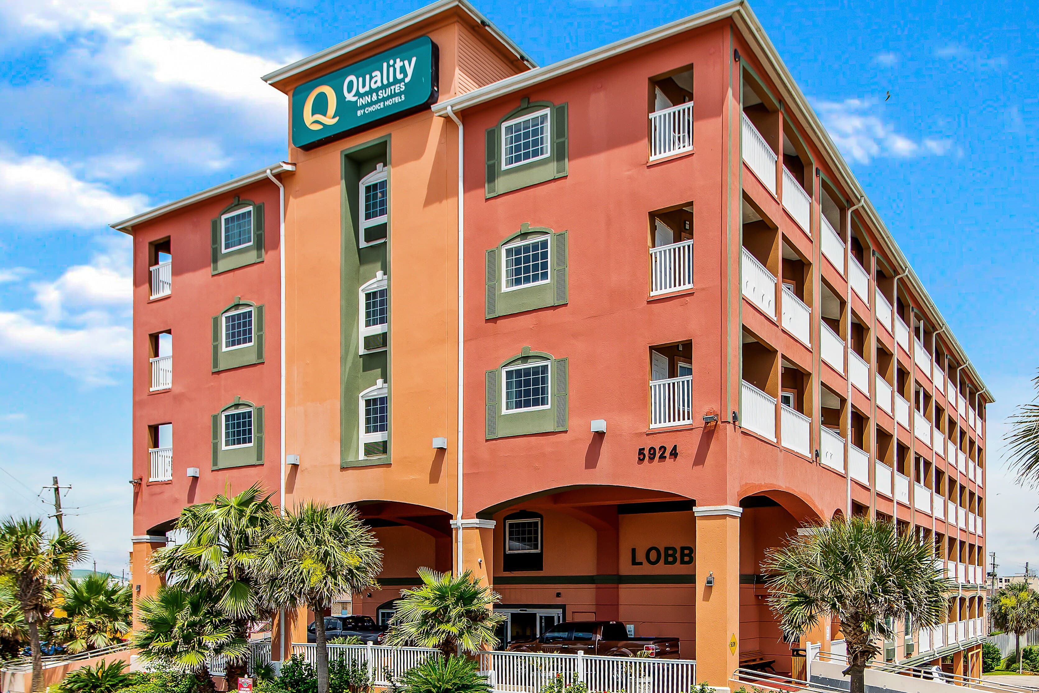 Quality Inn & Suites Galveston - Beachfront - Image 1