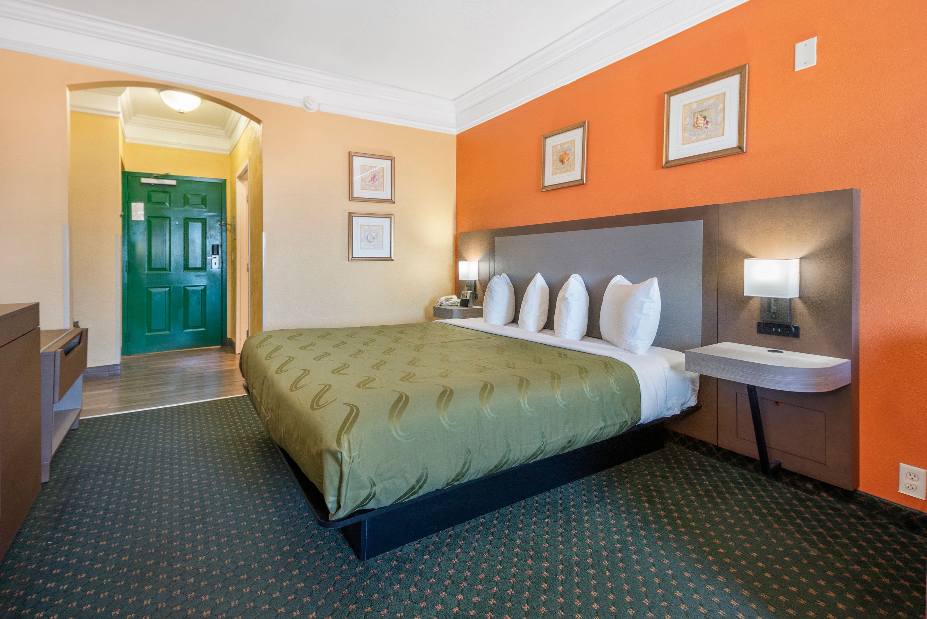 Quality Inn & Suites Galveston - Beachfront — 13